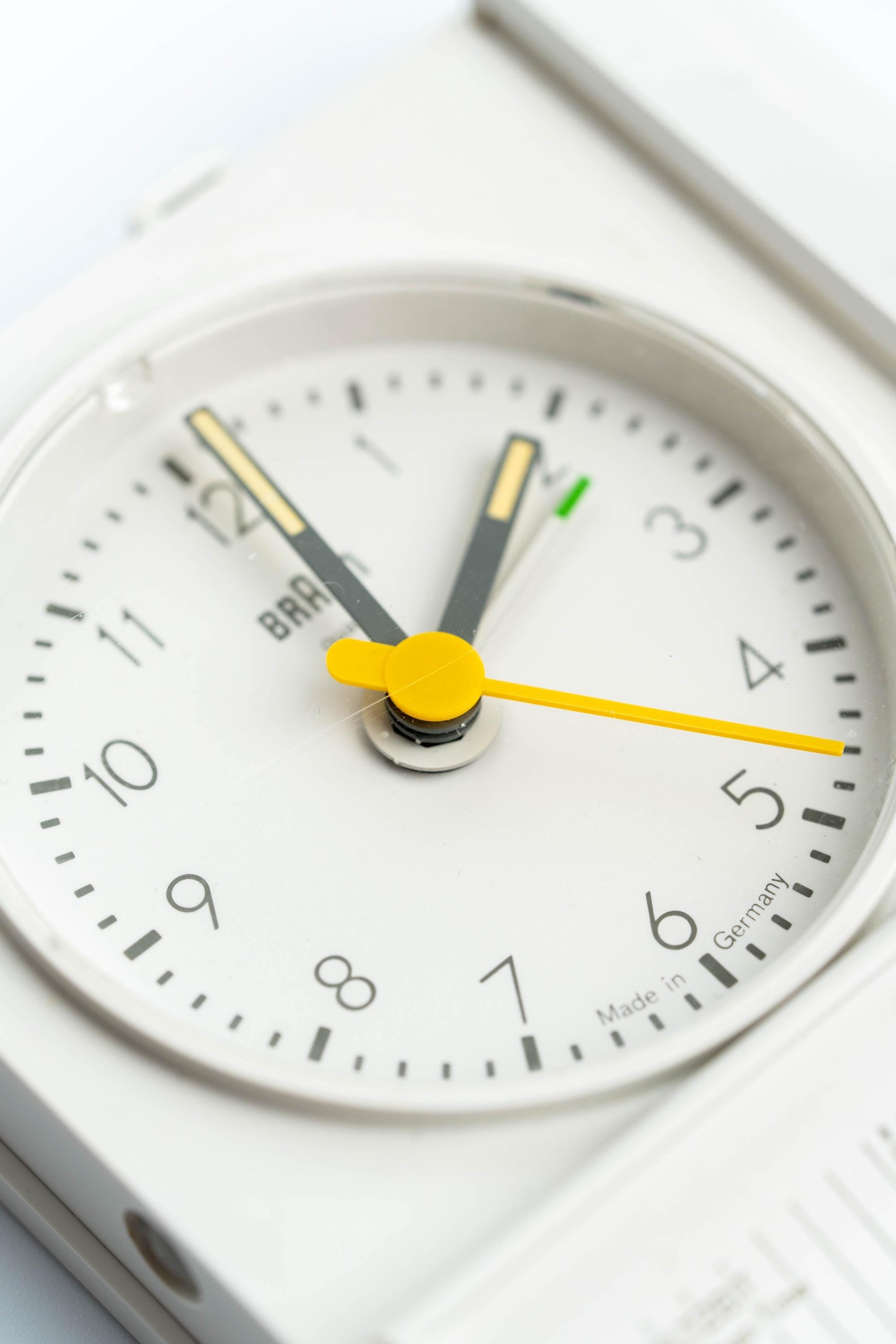 Braun AB 313 SL reisklok - ontwerp door Dieter Rams - met ABN Amro Branding