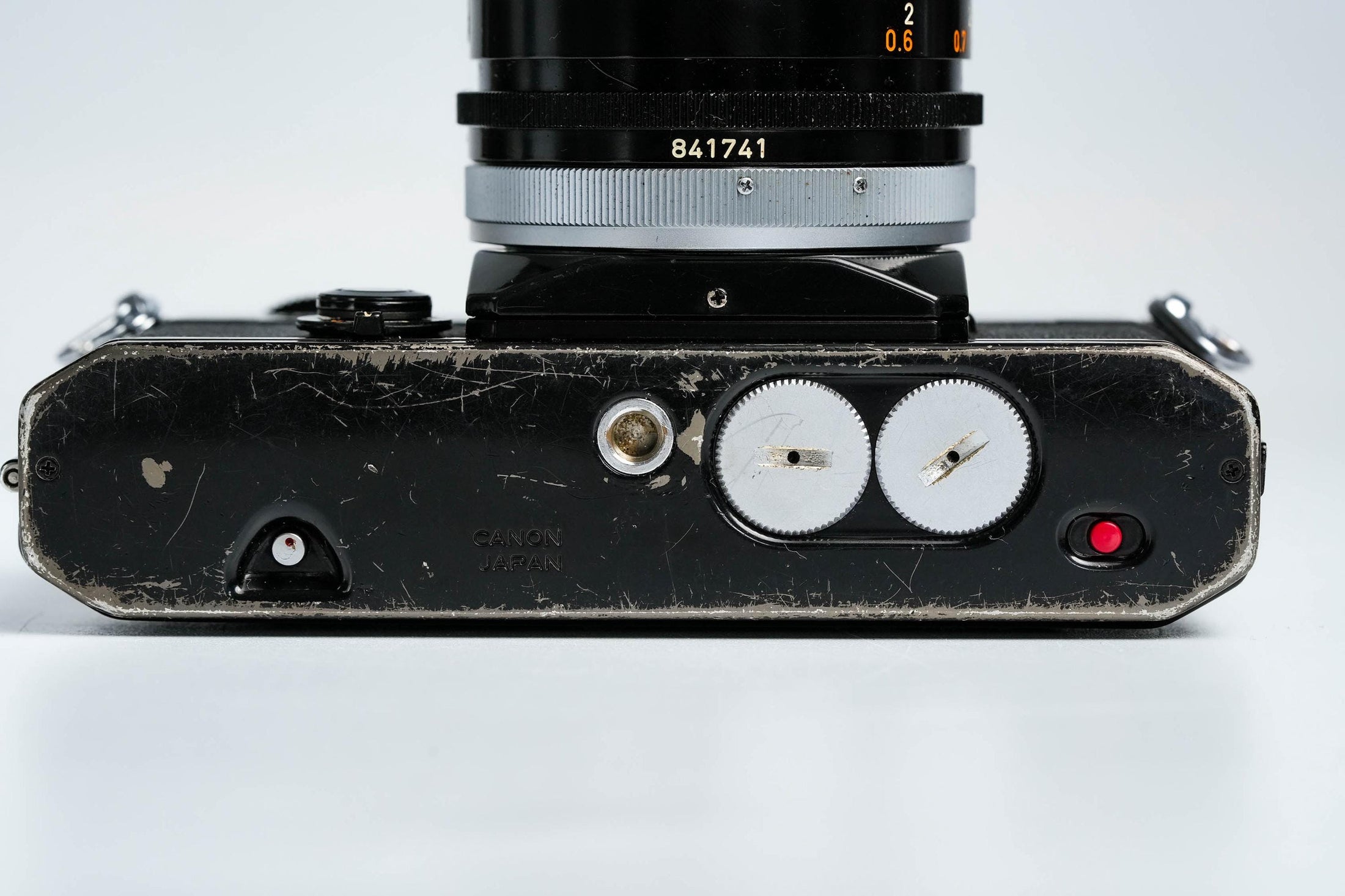 Canon EF + 50mm F1.8 SC + Gratis Kodak Gold – Vintage 35mm SLR | Volledig werkend