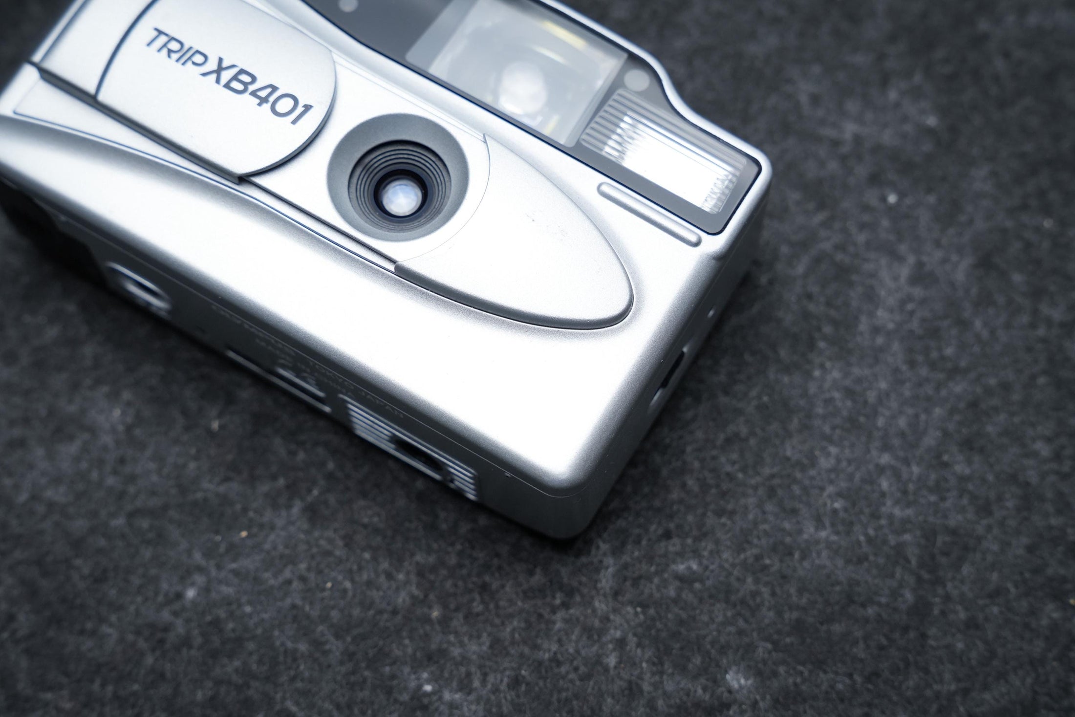 Olympus Trip XB401 + Gratis 35mm film – 35mm compact camera – 2000 – nieuw in doos, old stock, getest