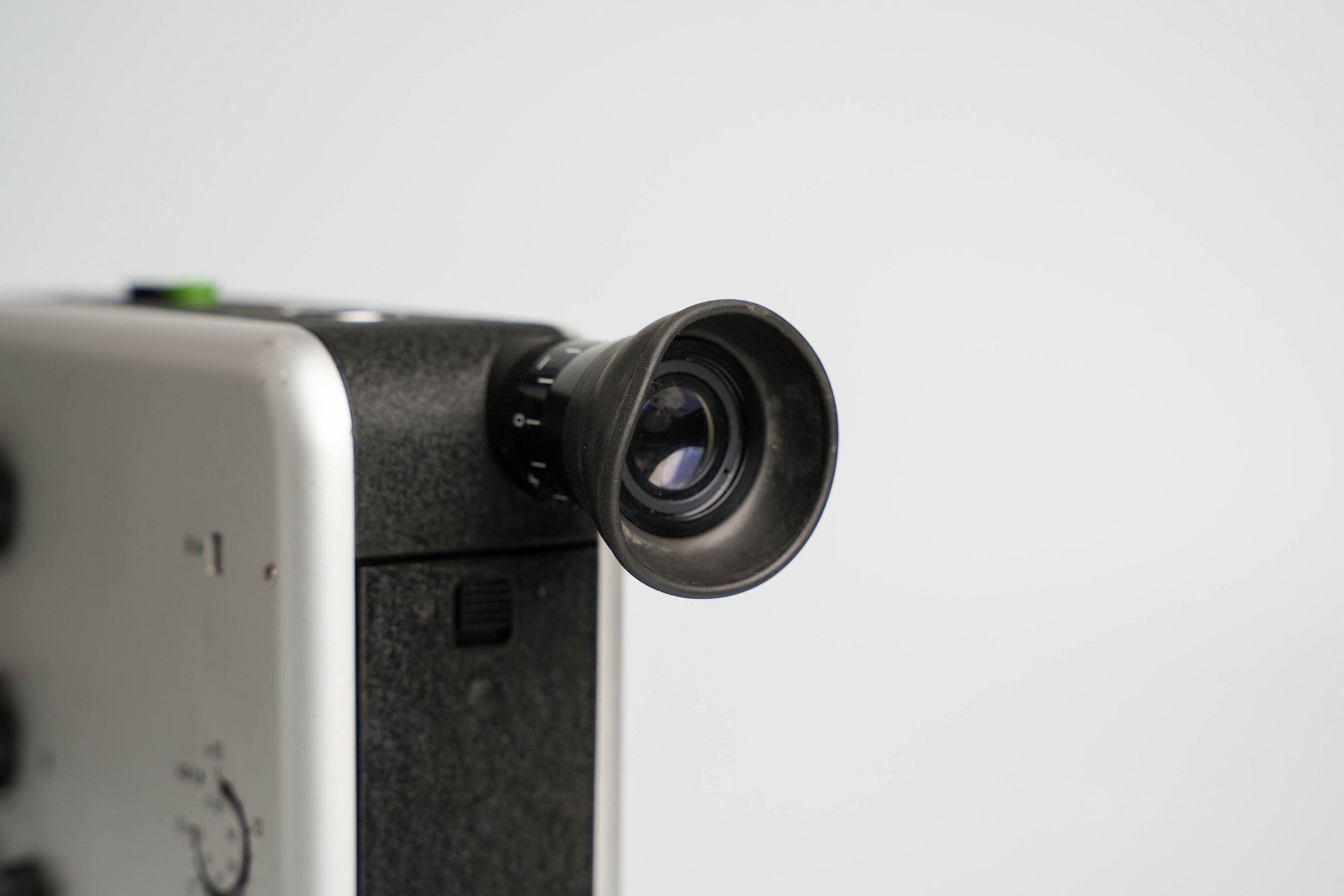 Braun Nizo 481 Macro Super 8 Camera – Volledig Werkend, f/1.8 Lens (8-48mm)