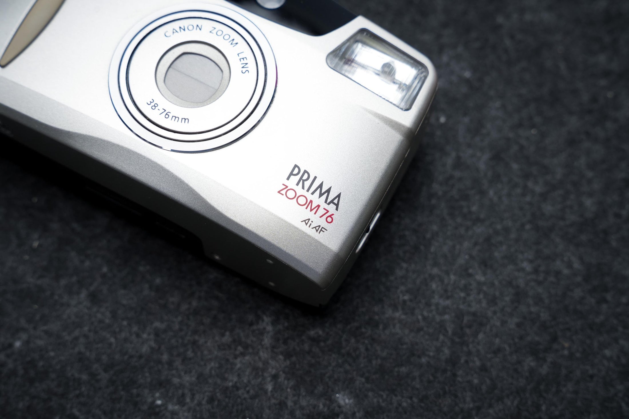 Canon Prima Zoom 76 + gratis 35mm film – 35mm point-and-shoot camera – 1999 – nieuw in doos, old stock