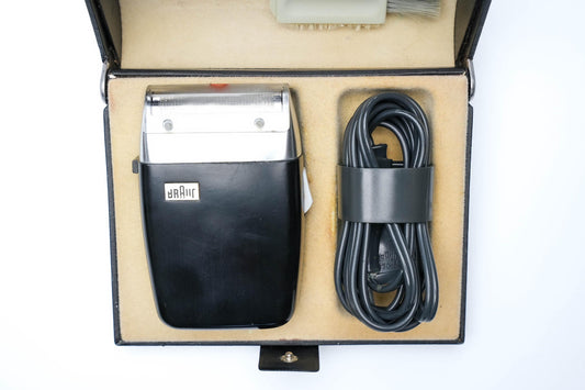 Braun Scheerapparaat – Stijlvol Verzamelobject of Decoratief Item