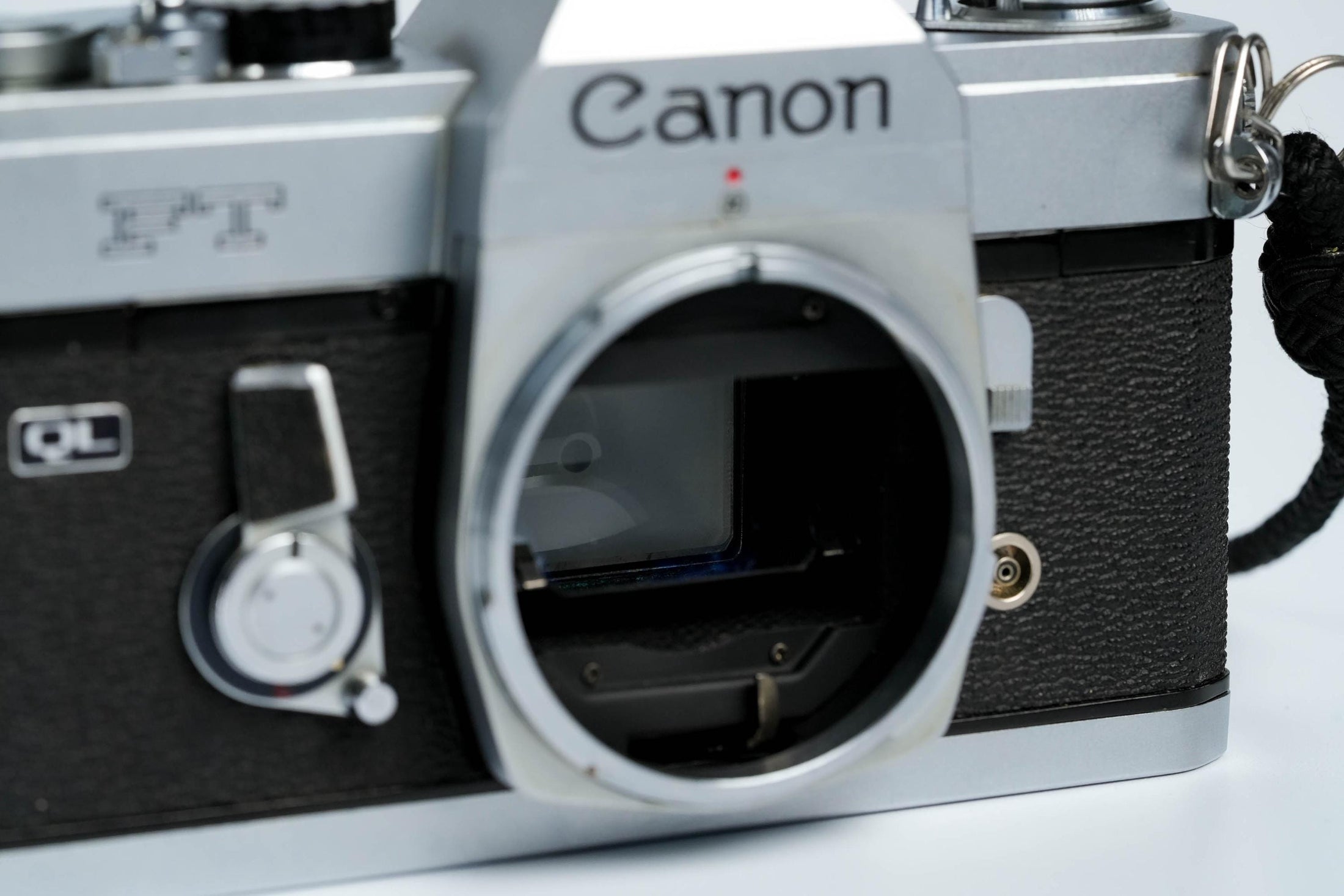 Canon FT QL + 50mm f/1.8 – Volledig werkend + gratis 35mm film