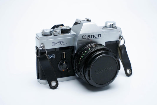 Canon FTb + 50mm f/1.8 + Gratis Kodak Gold 35mm