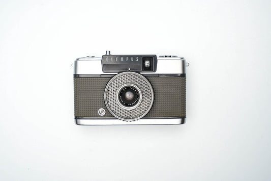 Olympus Pen EE – Vintage Half-Frame Camera | Werkend met Gebruikerssporen
