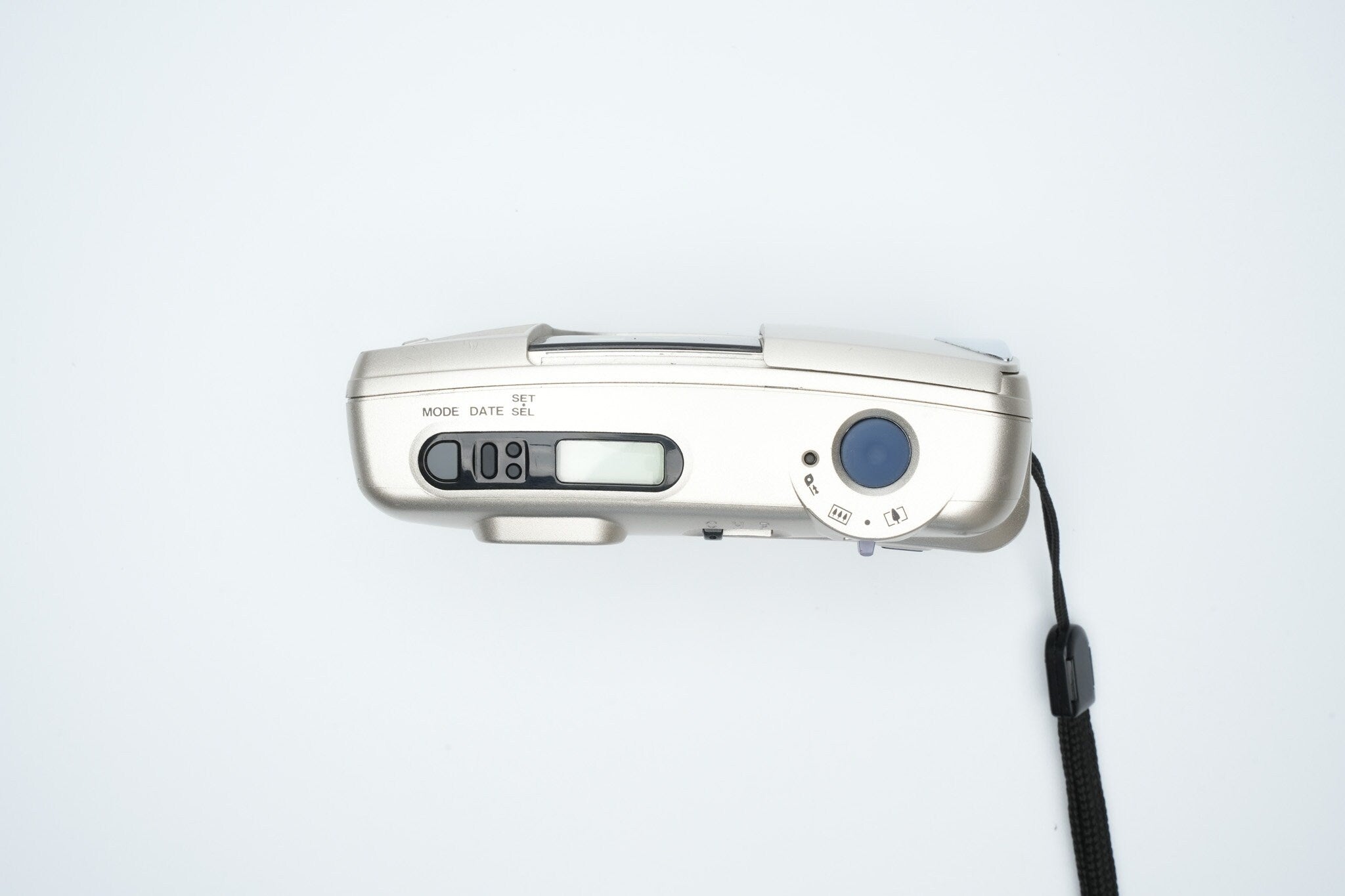 Fujifilm Nexia 220 ixZ | vintage 35mm film camera