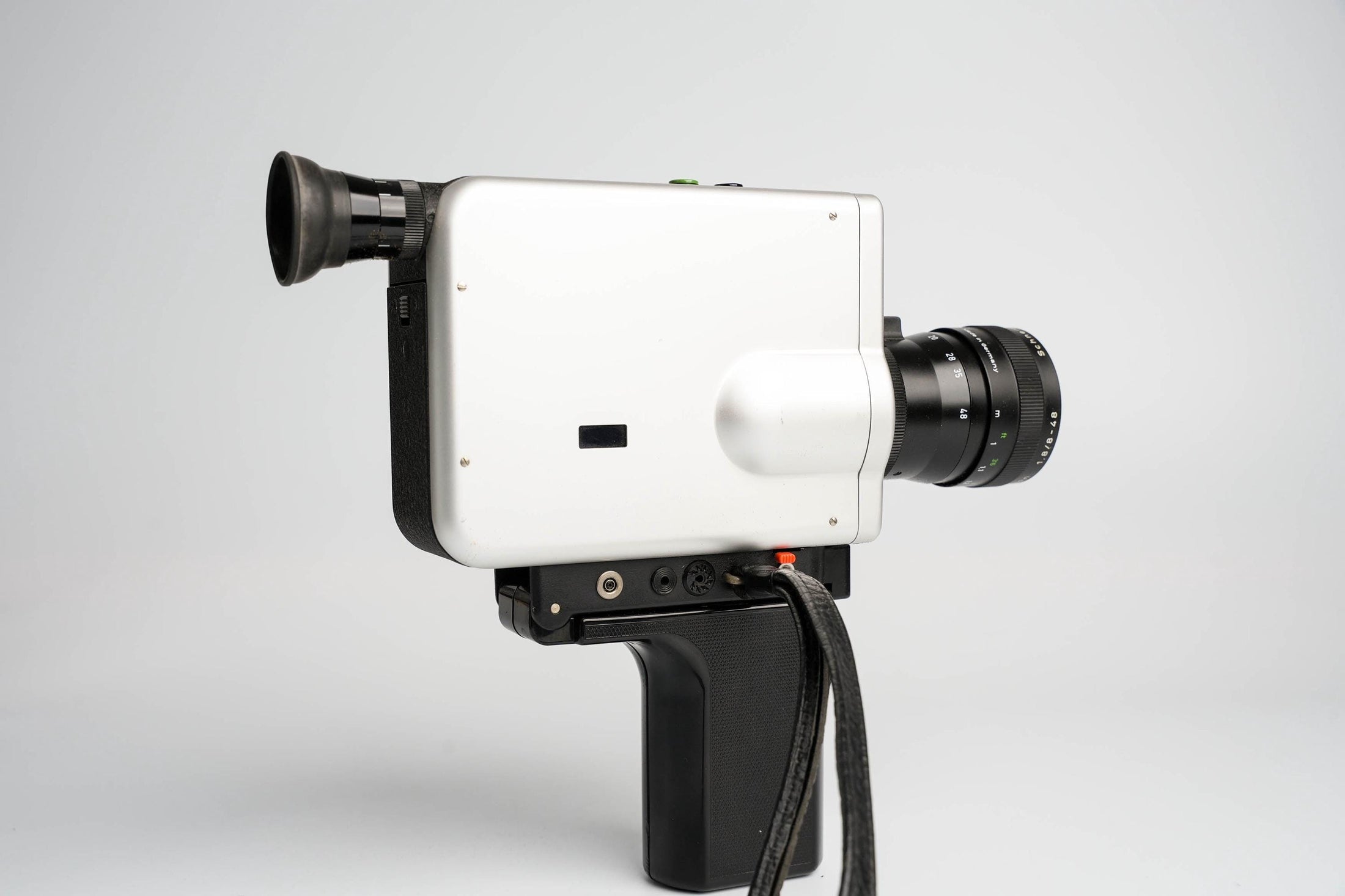Braun Nizo 481 Macro Super 8 Camera – Volledig Werkend, f/1.8 Lens (8-48mm)