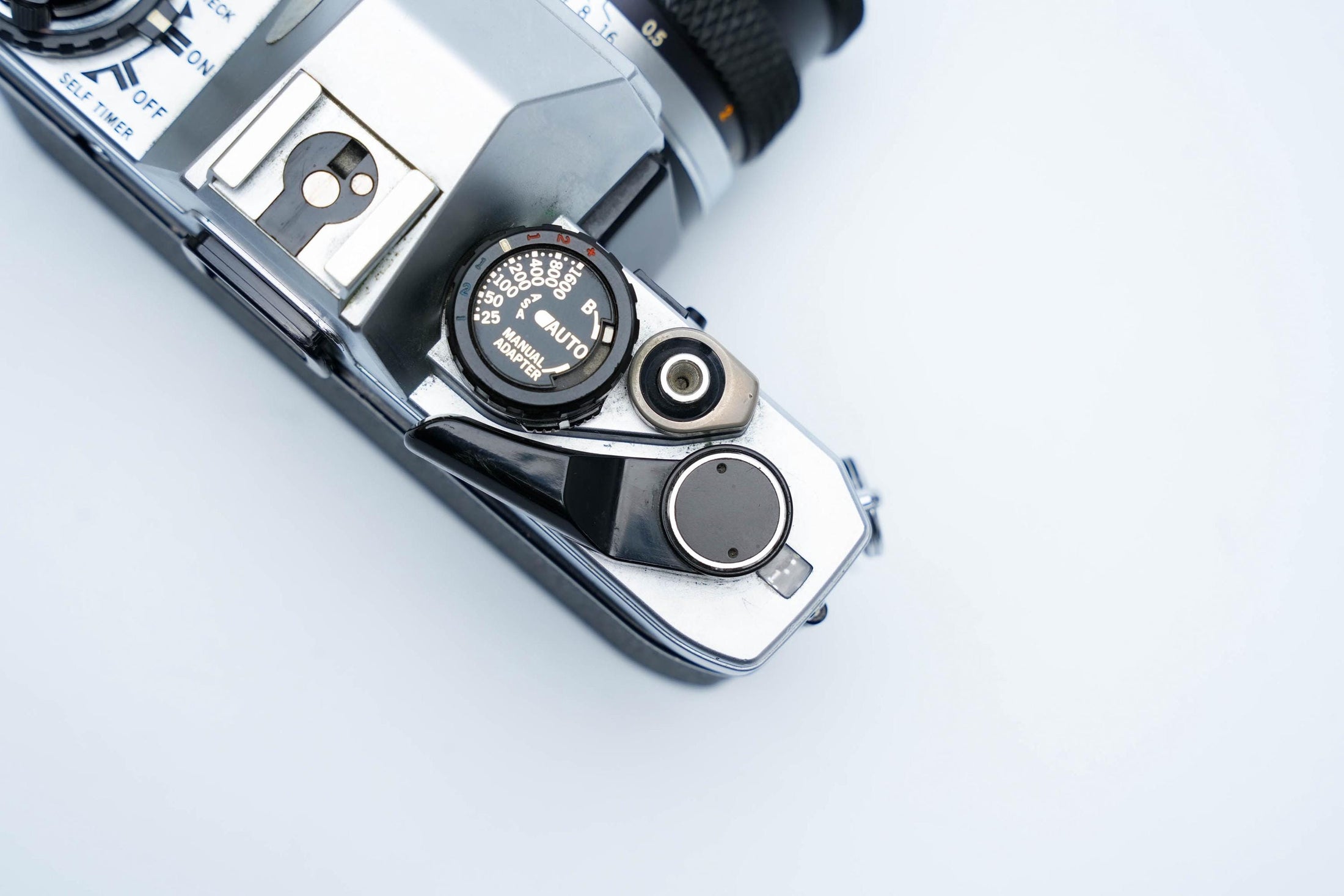 Olympus OM-10 – Zuiko 50mm f/1.8 + Gratis Kodak Gold 35mm Film