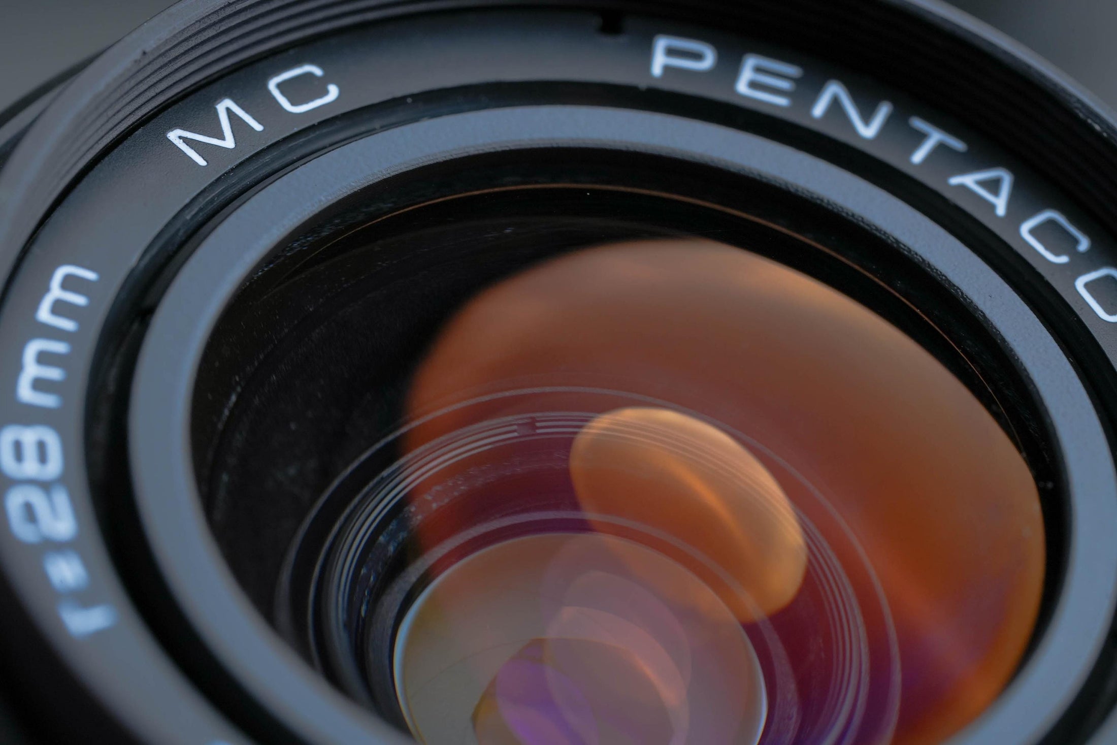 Pentacon Prakticar 28mm f/2.8 – Vintage Groothoeklens (PB-vatting) | Volledig Werkend