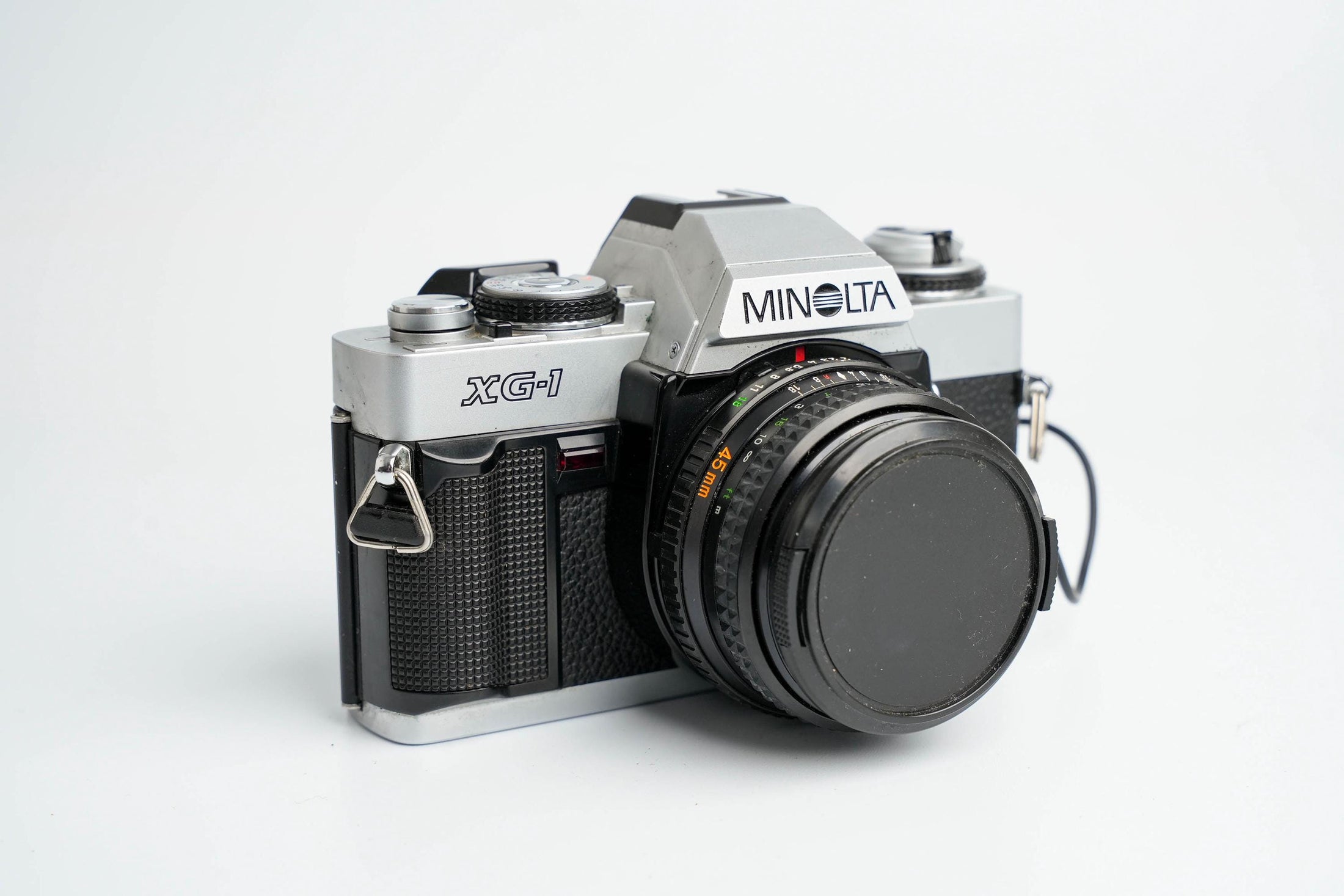 Minolta XG-1 met Data Back G & 45mm f/2 – Volledig Werkend