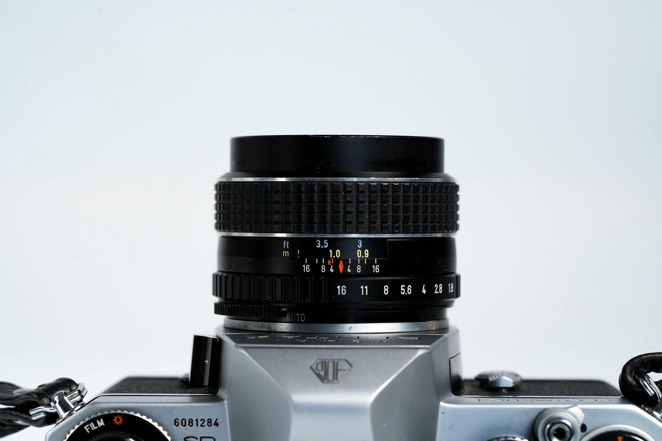 Pentax Spotmatic F + SMC Takumar 55mm f/1.8 – Volledig werkend + gratis 35mm film