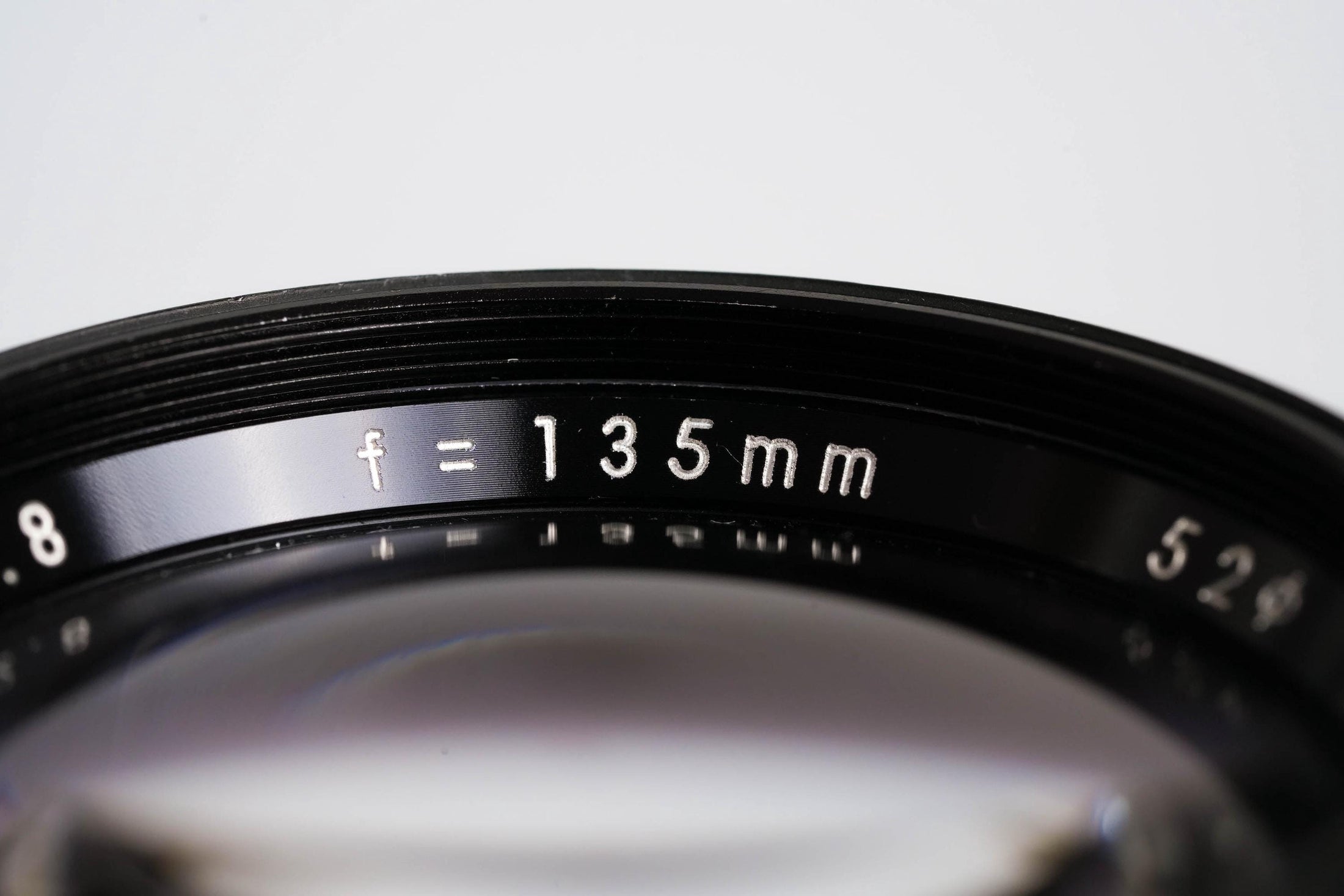 Sun 135mm f2.8 MC – Vintage Telelens voor Contax/Yashica