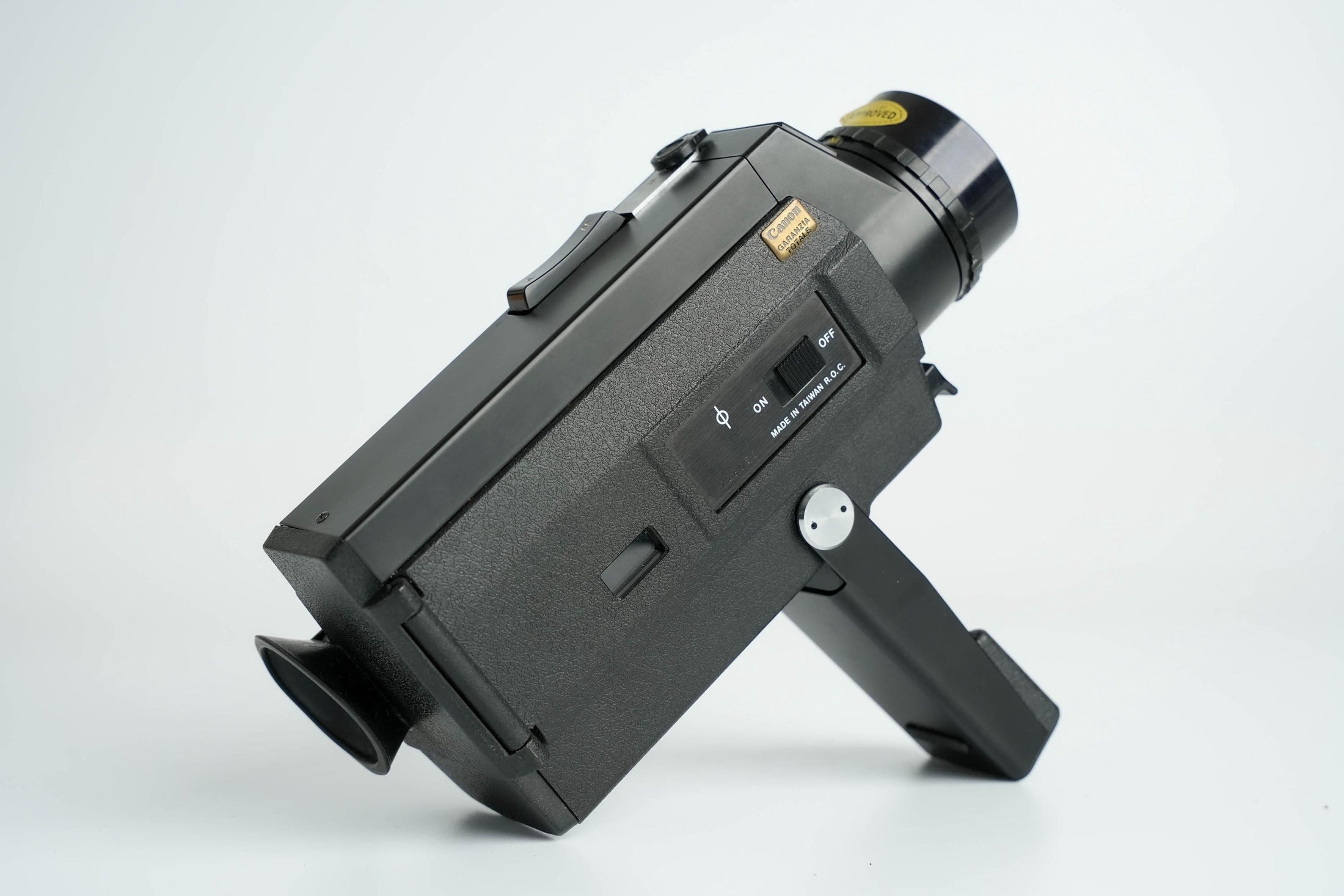 Canon Auto Zoom 318M – Iconische Super 8-camera met 10-30mm f/1.8 lens (Volledig Werkend)