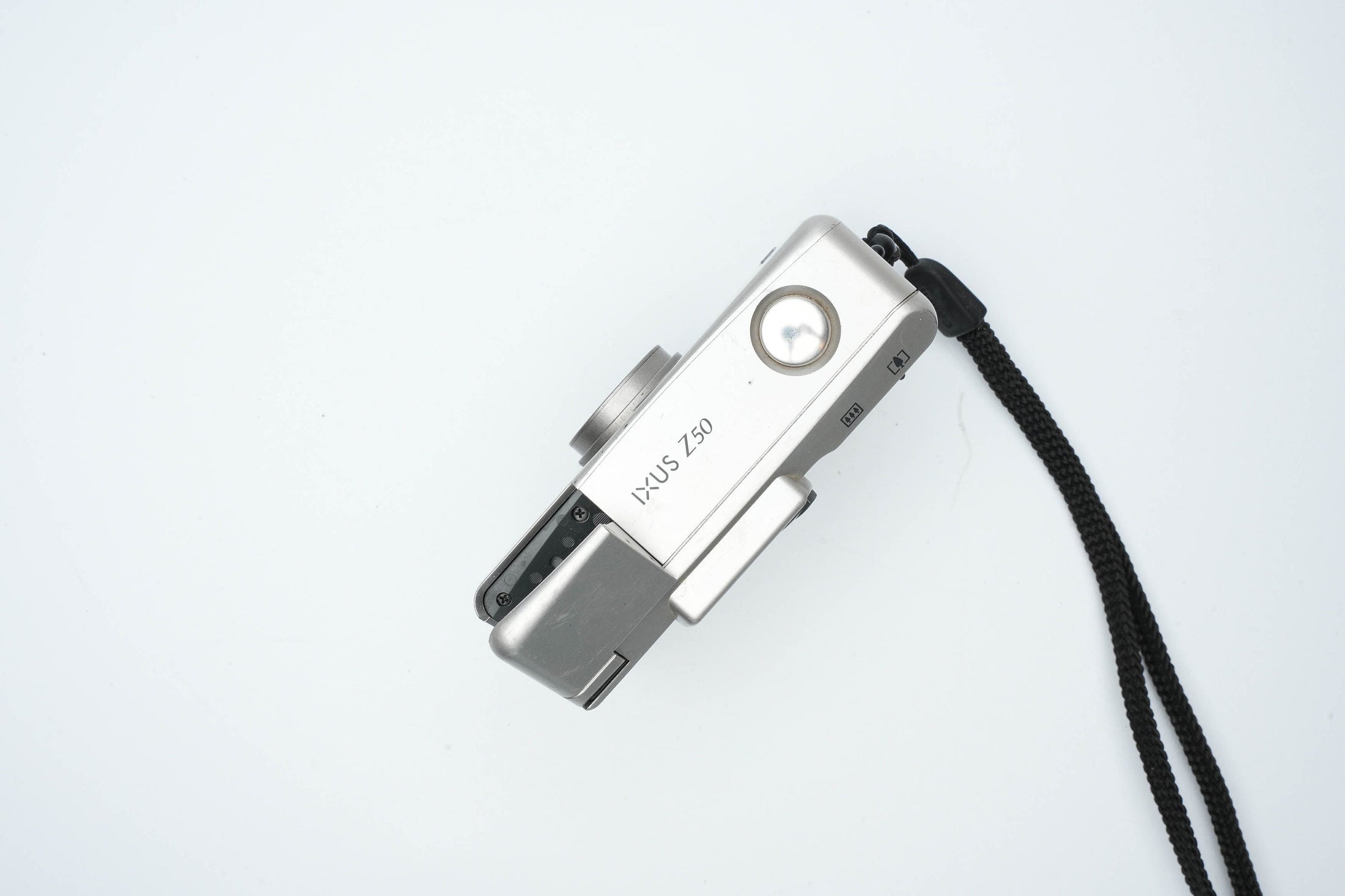 Canon Ixus Z50 Compact Camera - Vintage Point and Shoot voor APS-film