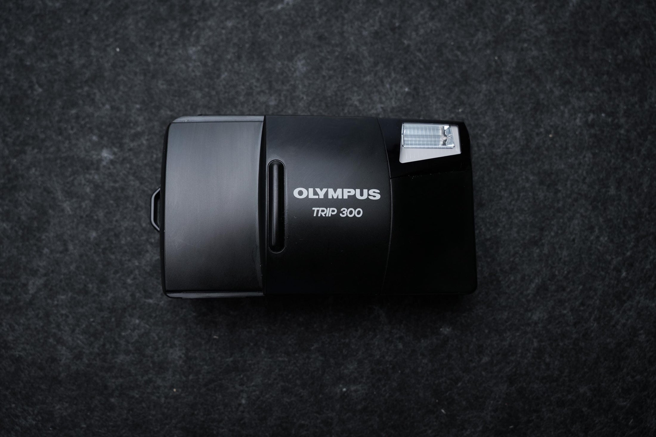 Olympus Trip 300 – 35mm compact camera – 1996 – in doos, getest en werkend