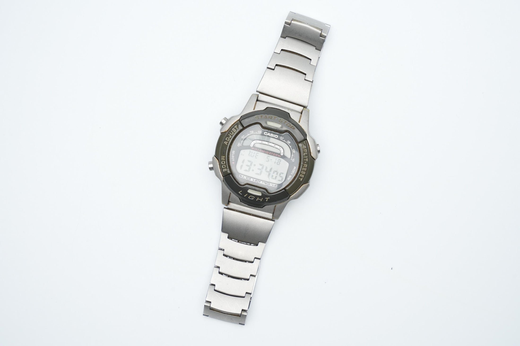 Casio W-729H Digitale Horloge – Vintage Sporthorloge met Metaalband