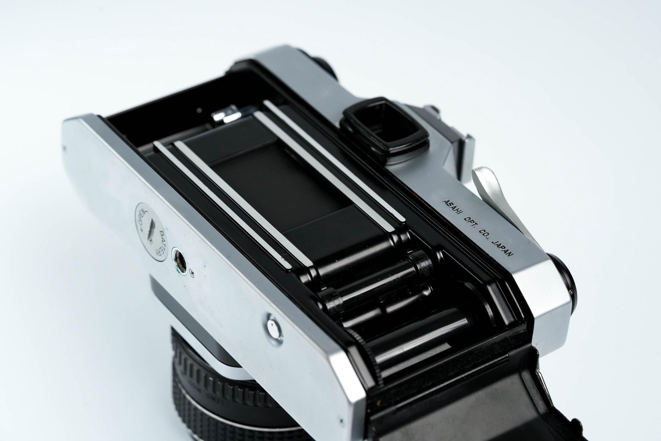 Pentax Spotmatic F + SMC Takumar 55mm f/1.8 – Volledig werkend + gratis 35mm film