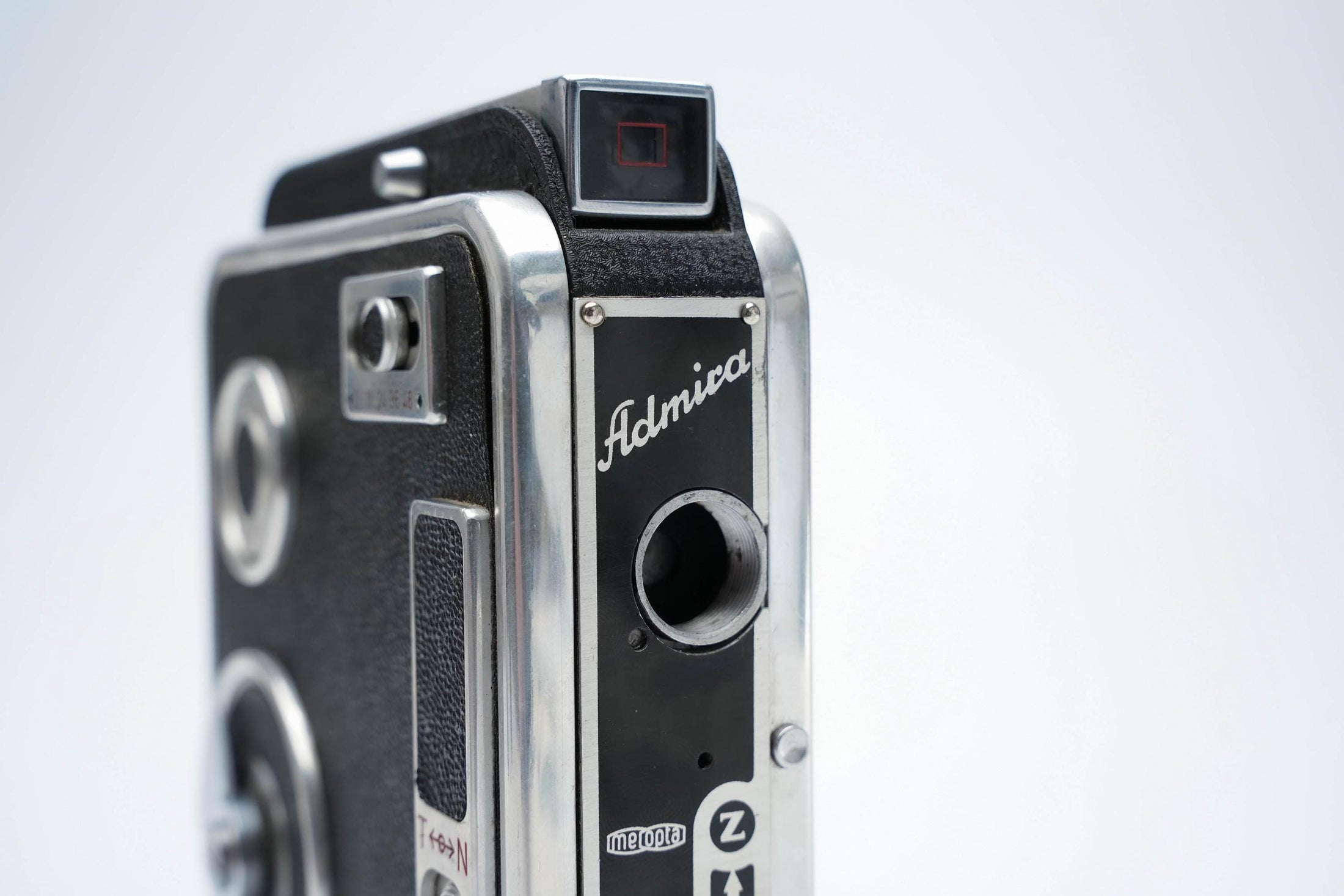 Admica Meopta 8mm Filmcamera – Vintage Kwaliteit en Volledig Werkend