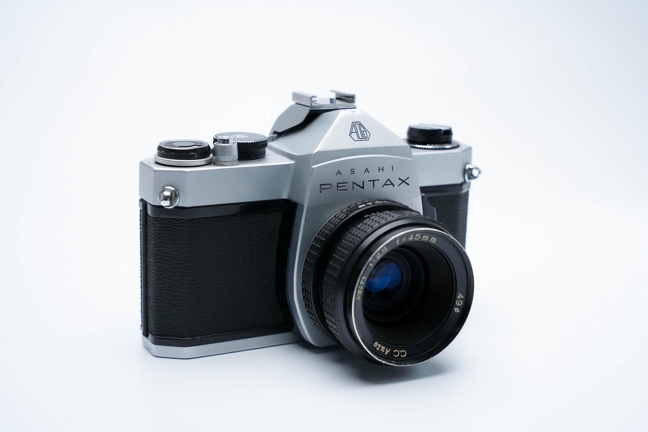 Pentax SP1000 –  Petri 45mm f/2.8 + Gratis Kodak Gold 35mm Film