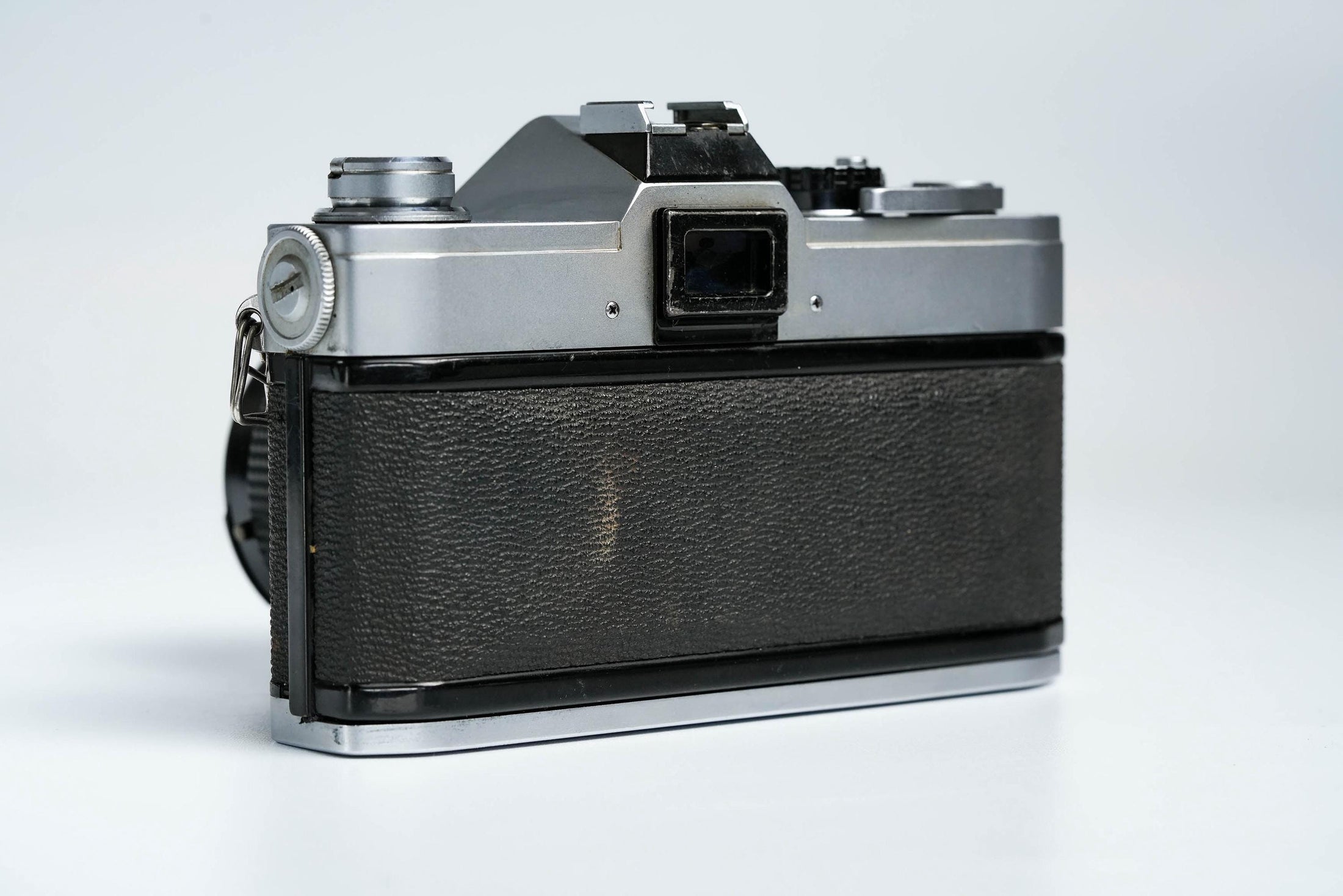 Canon FTb + 50mm f/1.8 SC + Gratis Kodak Gold – Vintage 35mm SLR | Volledig werkend