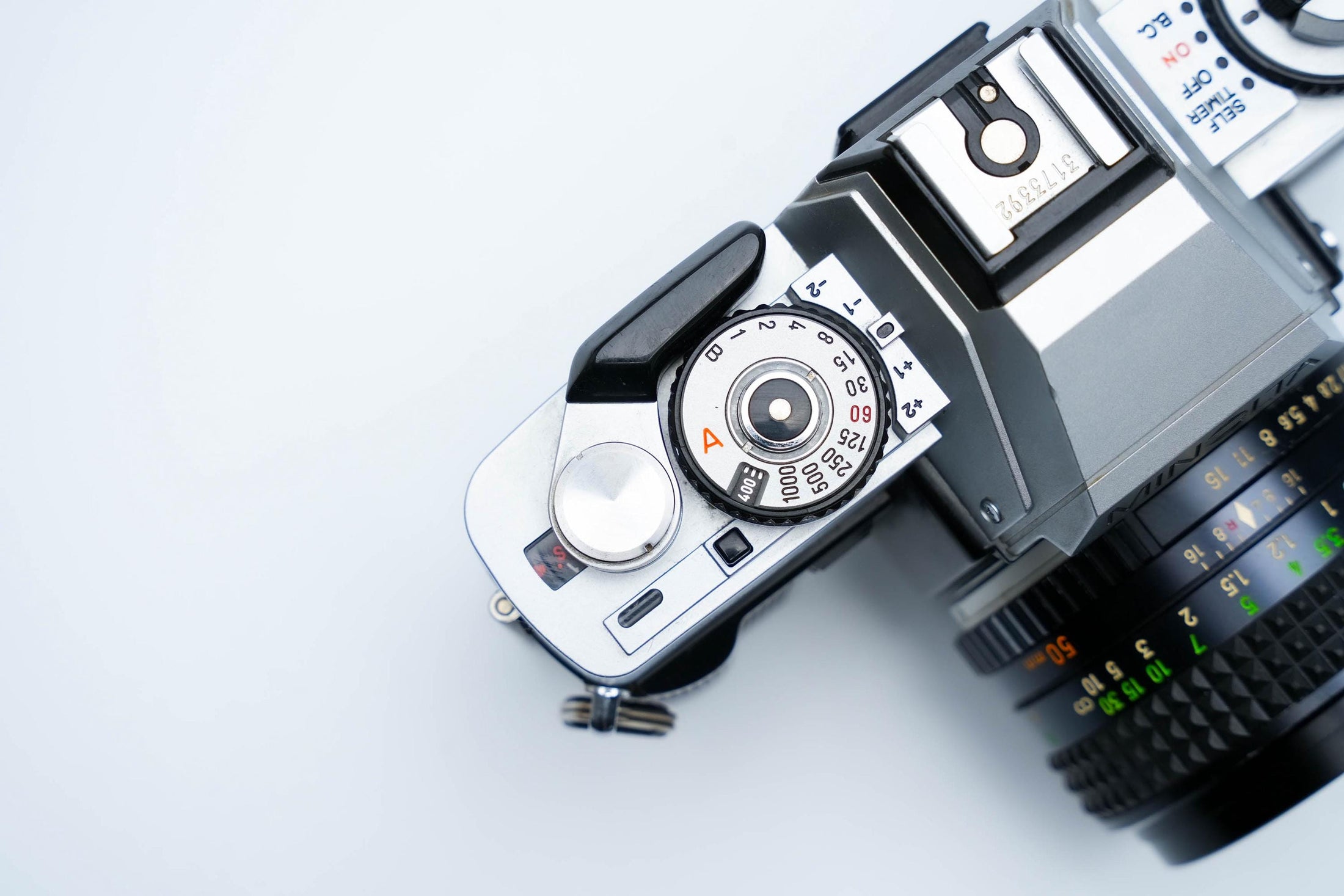 Minolta XG-1 + MC Rokkor-PF 50mm f/1.7 + gratis Kodak Gold 35mm film