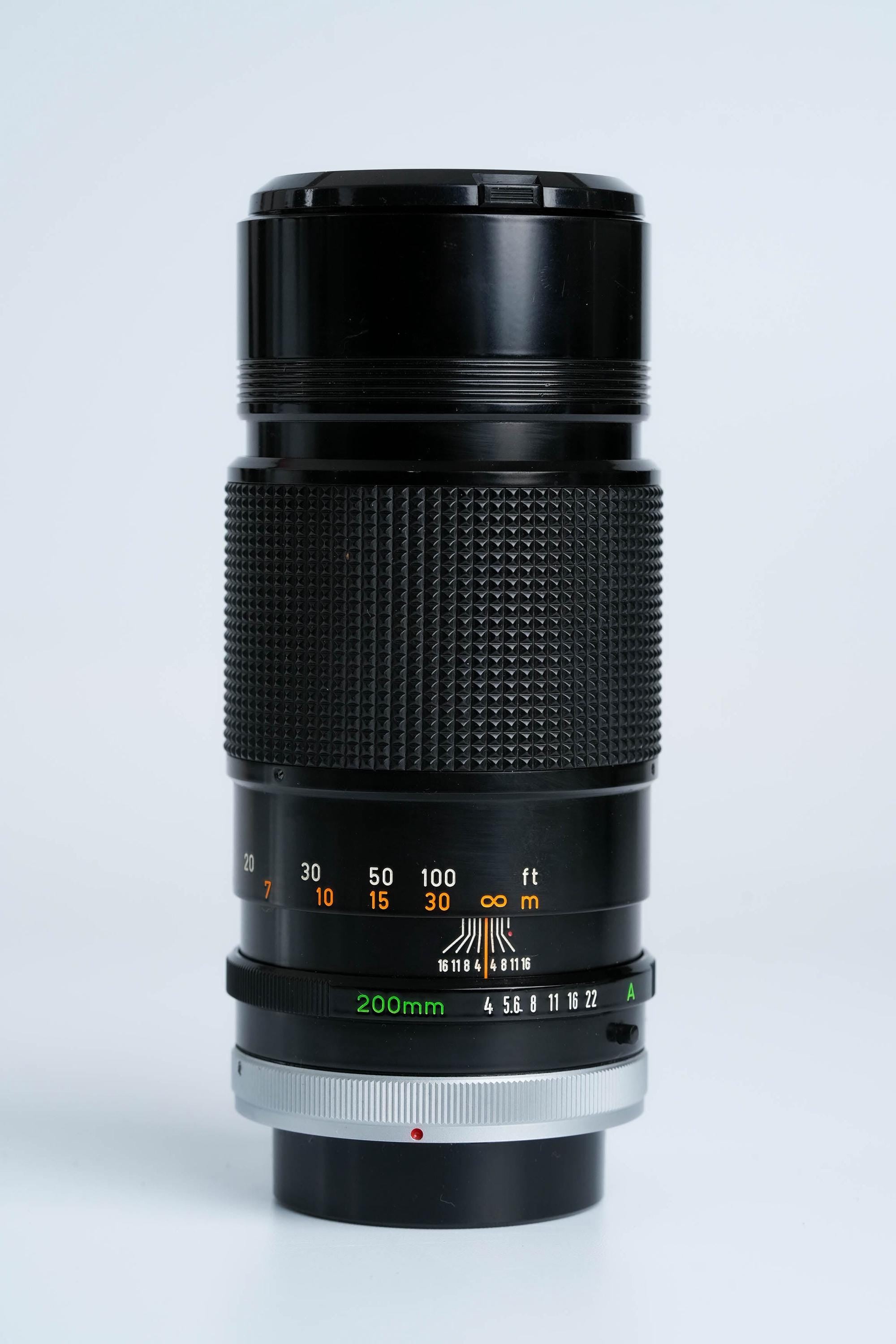 Canon FD 200mm f/4 S.S.C. Telelens – Legendarische Scherpte met Super Spectra Coating