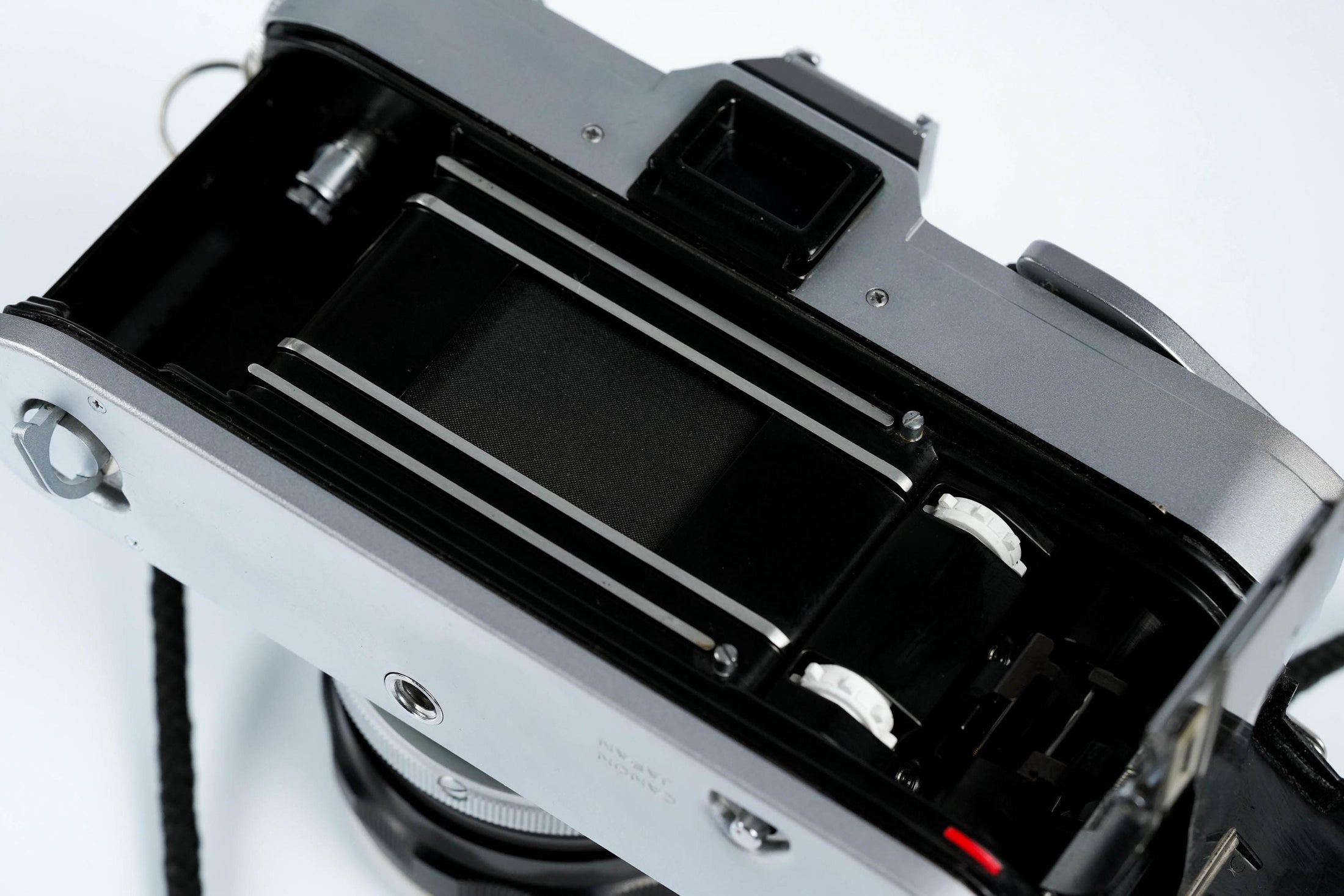 Canon FT QL + 50mm f/1.8 – Volledig werkend + gratis 35mm film