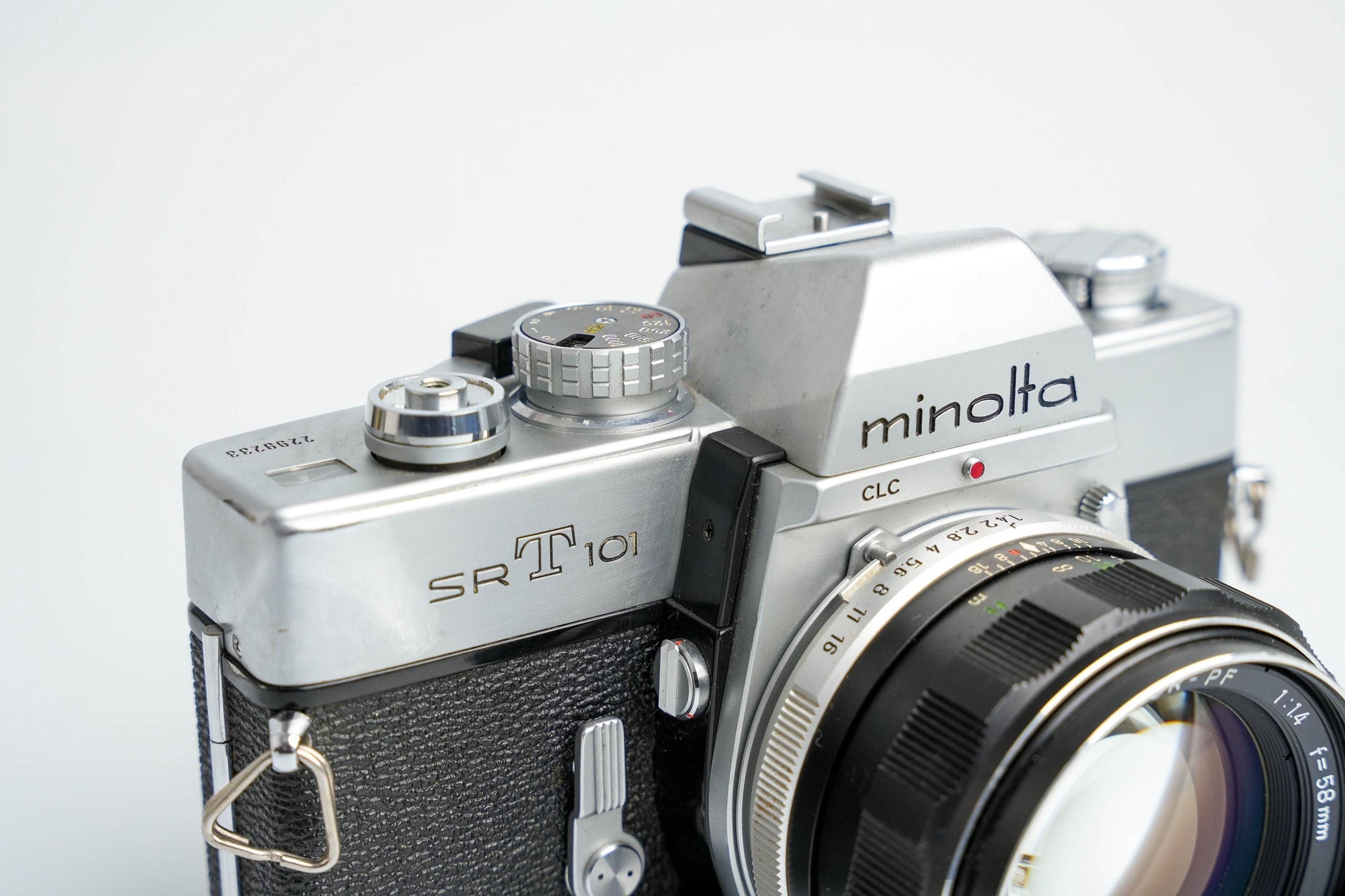 Minolta SRT-101 met Mc Rokkor-PF 58mm f/1.4 – Iconische 35mm SLR in Topstaat