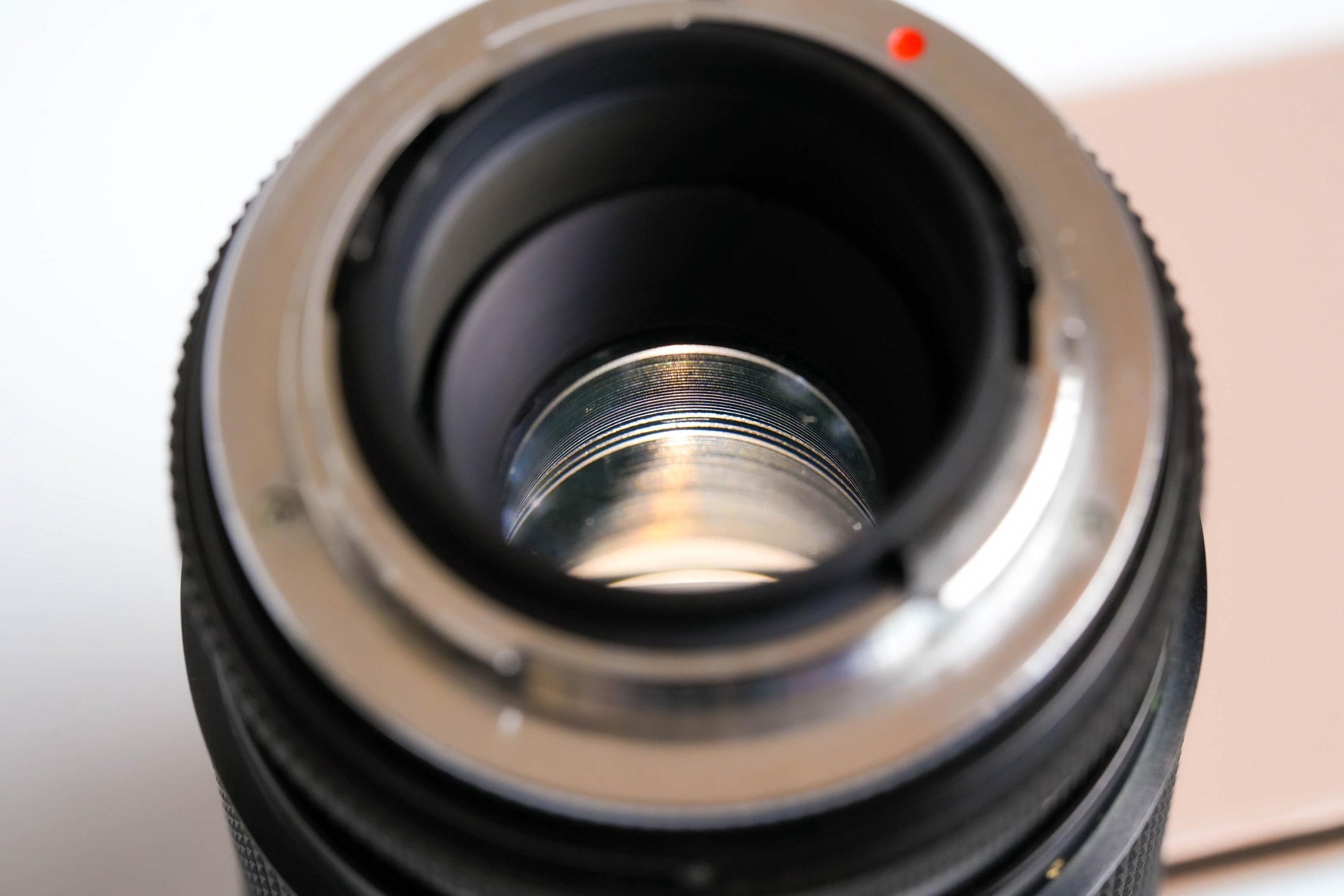 Quantaray 135mm f/2.8 Telelens – Minolta MD-mount – Vintage Portretlens