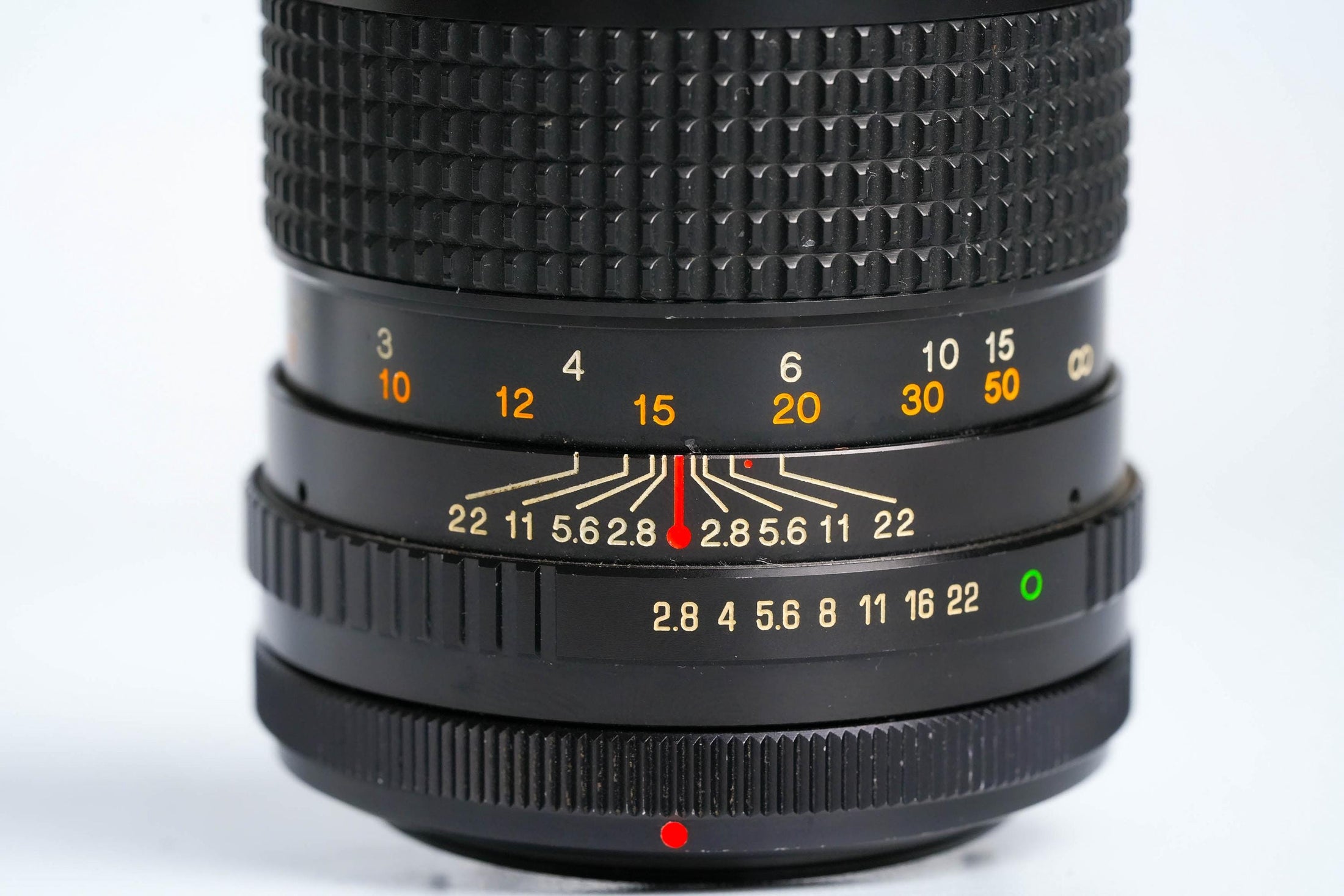 Tokina 135mm f2.8 (Canon FD) – Klassieke Telelens met Snel Diafragma