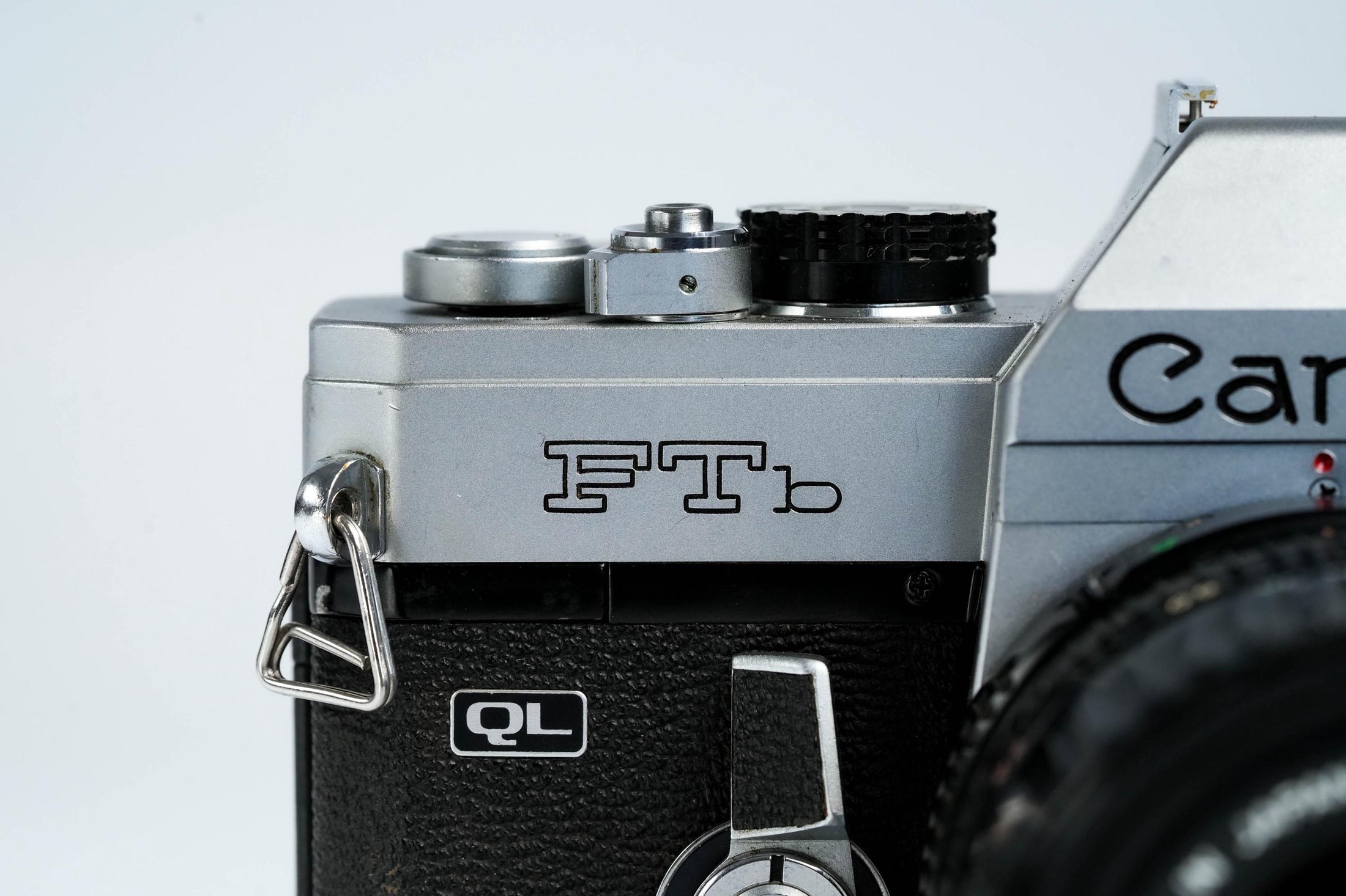 Canon FTb QL + 35-70mm f/3.5-4.5 – Volledig werkend + gratis 35mm film