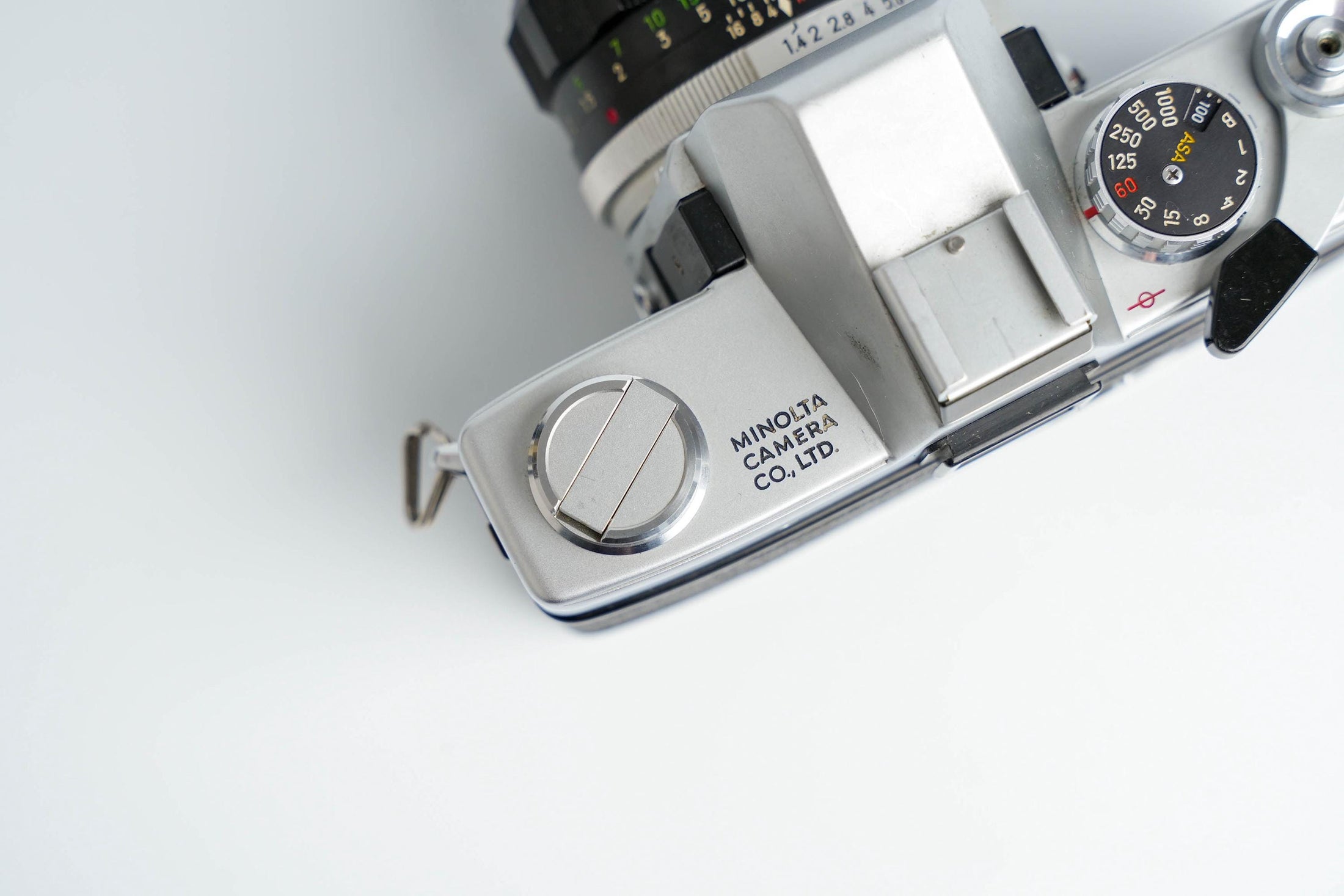 Minolta SRT-101 met Mc Rokkor-PF 58mm f/1.4 – Iconische 35mm SLR in Topstaat