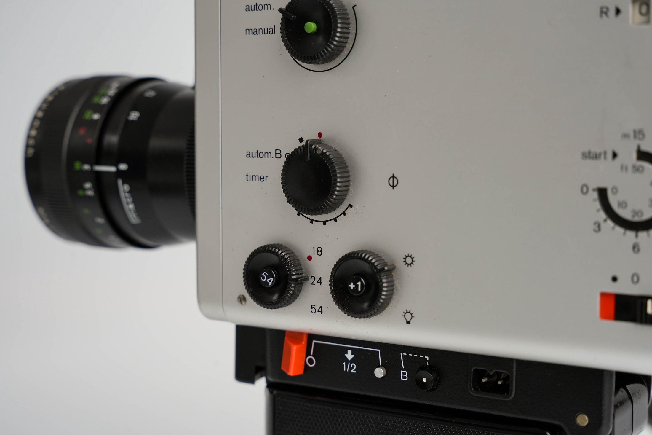 Braun Nizo 481 Macro Super 8 Camera – Volledig Werkend, f/1.8 Lens (8-48mm)