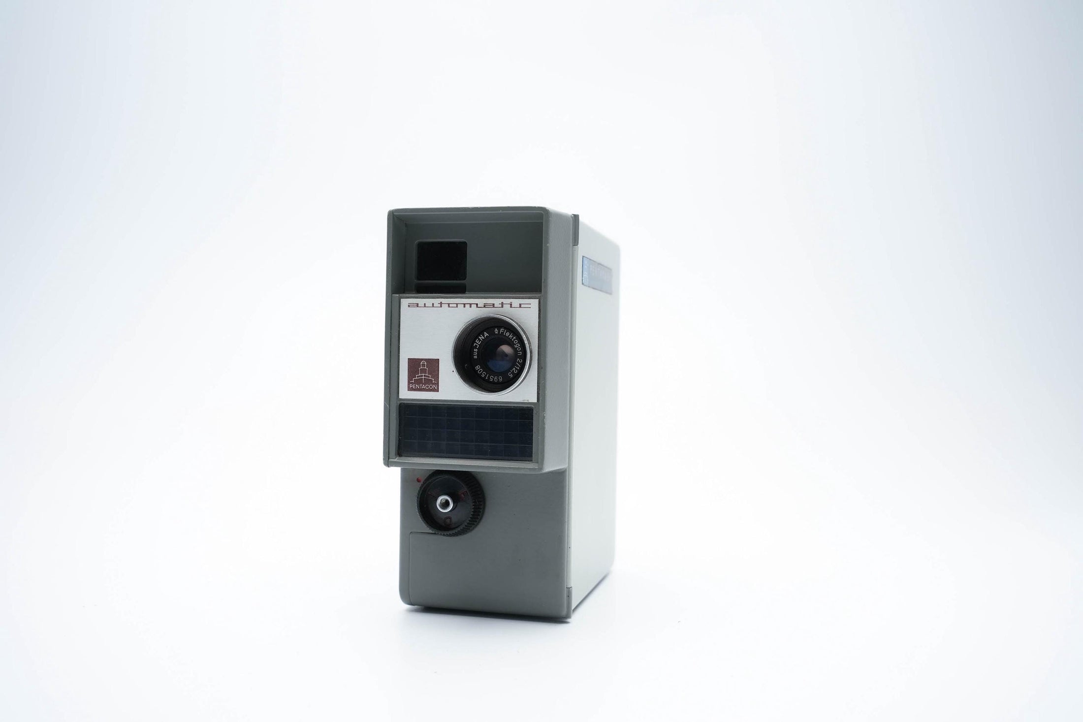 Pentaka 8-1 Automatic – Zeldzame DDR 8mm Filmcamera in Uitstekende Staat