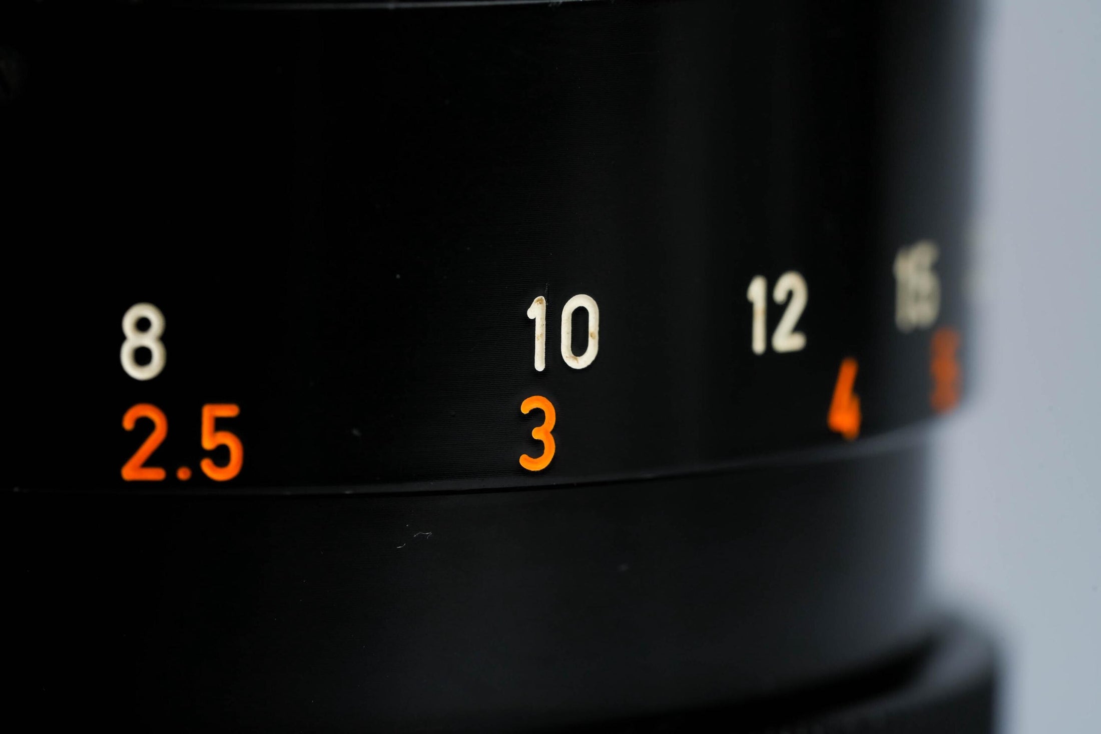 Canon FD 135mm f/3.5 S.C. Telelens – Klassieke Portretspecialist met Schitterende Bokeh