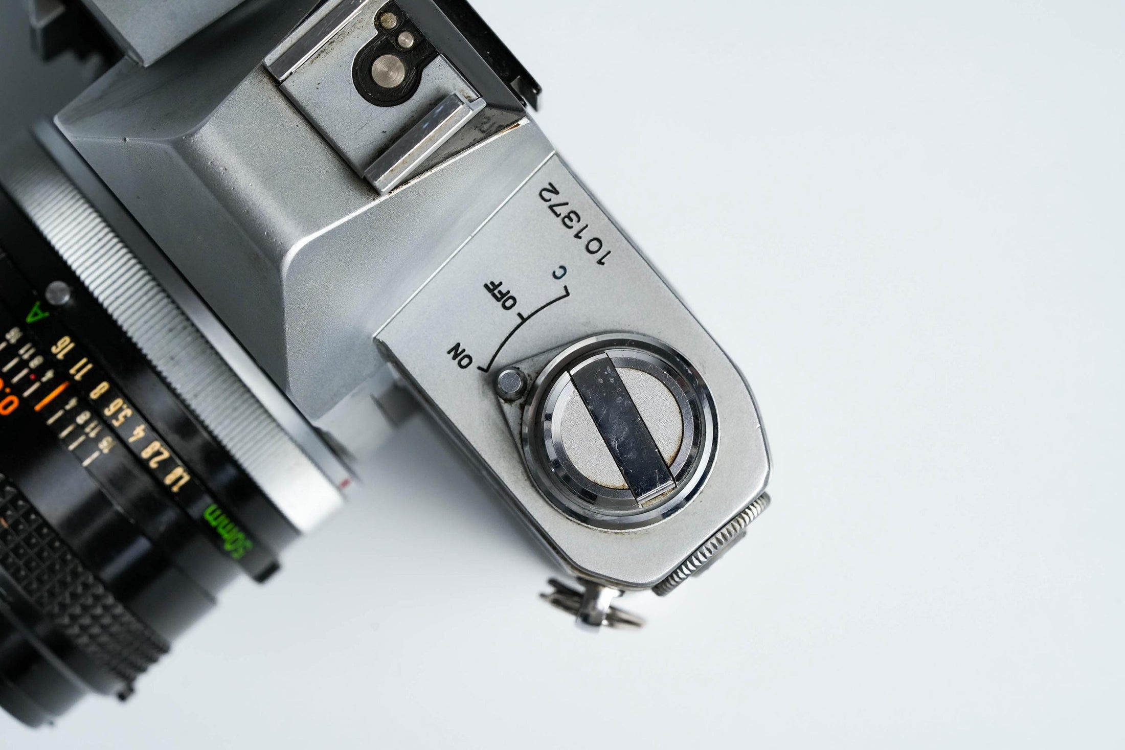 Canon FTb + 50mm f/1.8 SC + Gratis Kodak Gold – Vintage 35mm SLR | Volledig werkend
