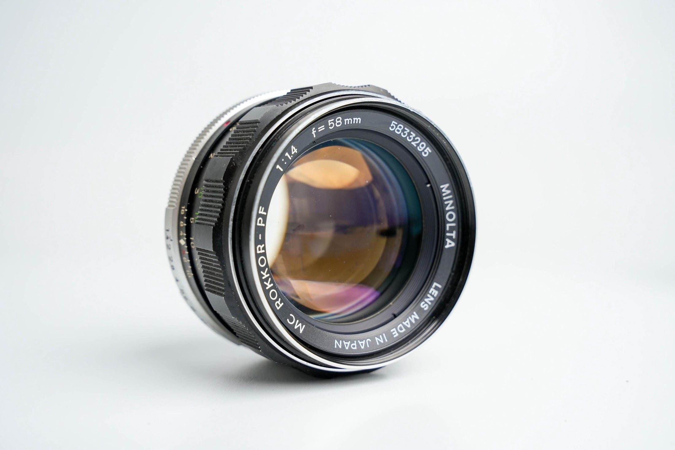 Minolta SRT-101 met Mc Rokkor-PF 58mm f/1.4 – Iconische 35mm SLR in Topstaat