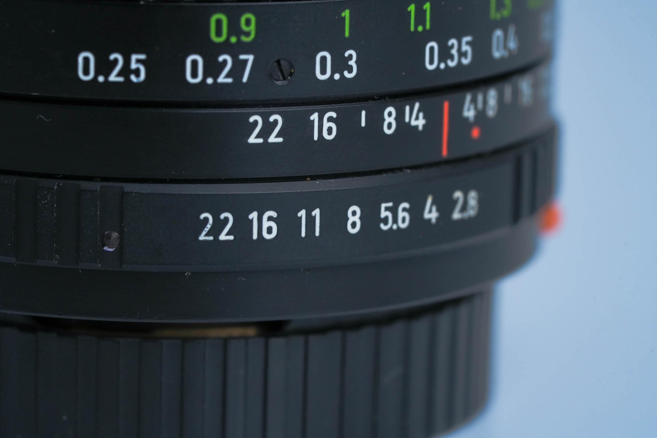Pentacon Prakticar 28mm f/2.8 – Vintage Groothoeklens (PB-vatting) | Volledig Werkend