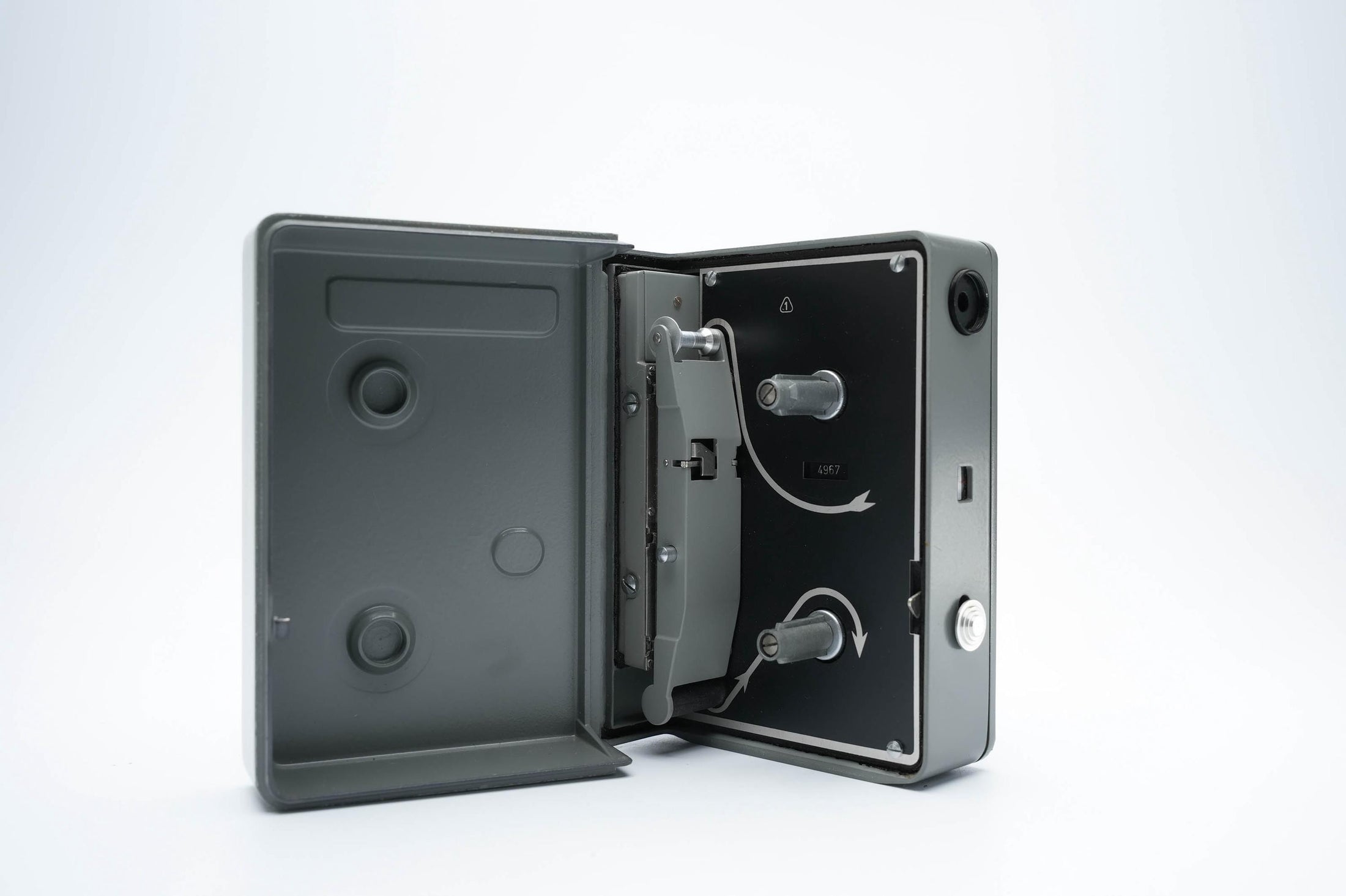 Pentaka 8-1 Automatic – Zeldzame DDR 8mm Filmcamera in Uitstekende Staat