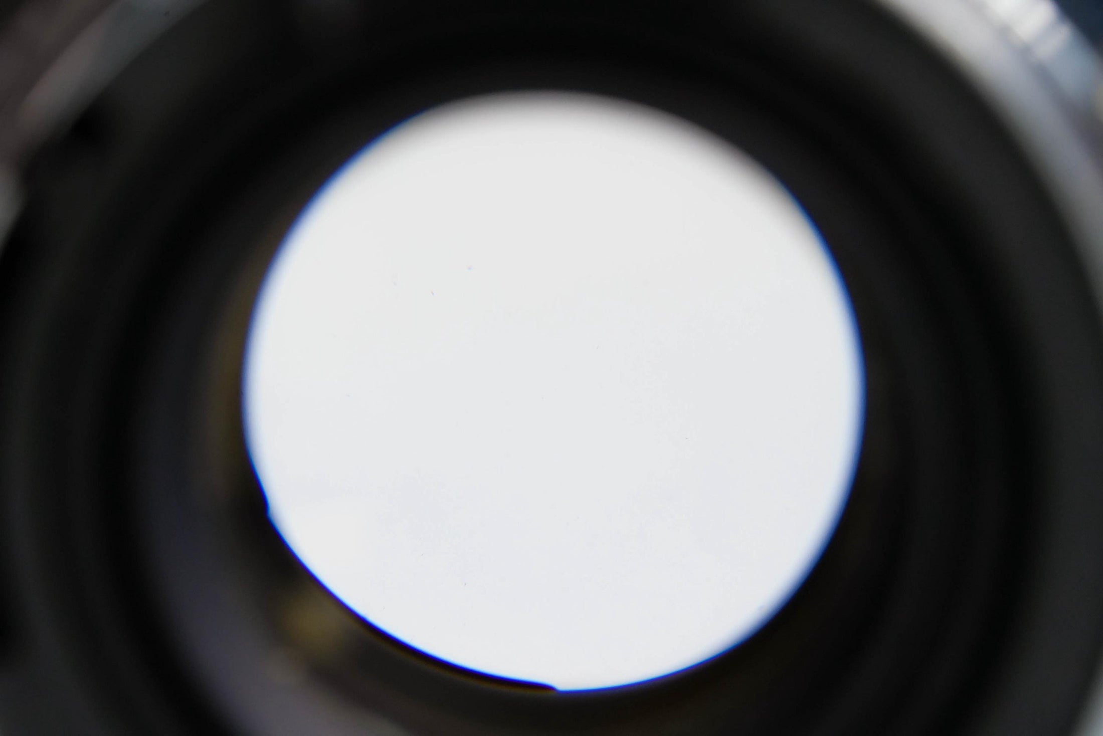Sun 135mm f2.8 MC – Vintage Telelens voor Contax/Yashica