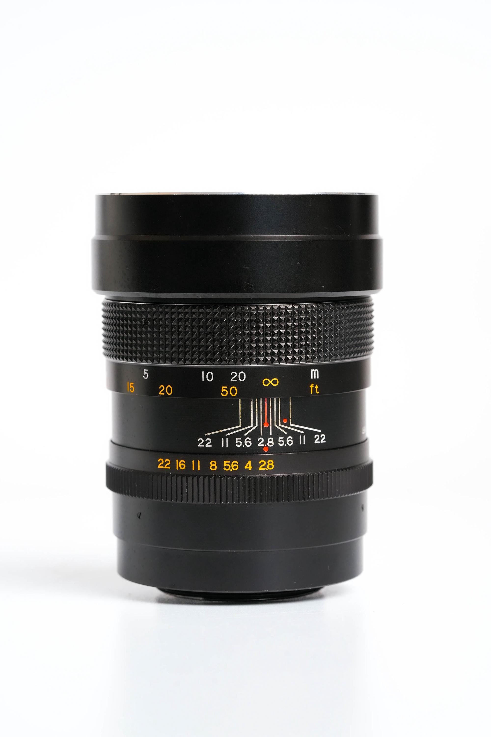Pentor 135mm f2.8 M42 – Klassieke Telelens met Soepele Bokeh