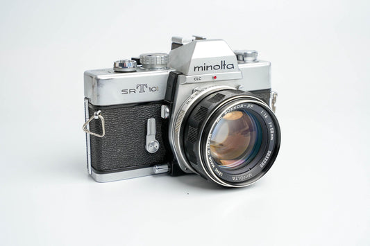Minolta SRT-101 met Mc Rokkor-PF 58mm f/1.4 – Iconische 35mm SLR in Topstaat