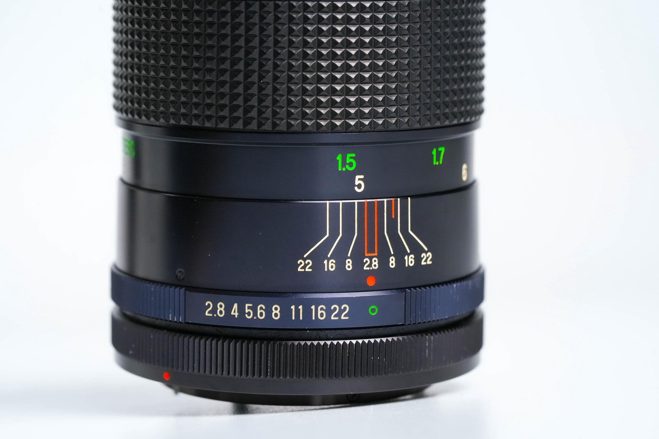Vivitar 135mm f2.8 (Canon FD) – Klassieke Telelens met Prachtige Bokeh