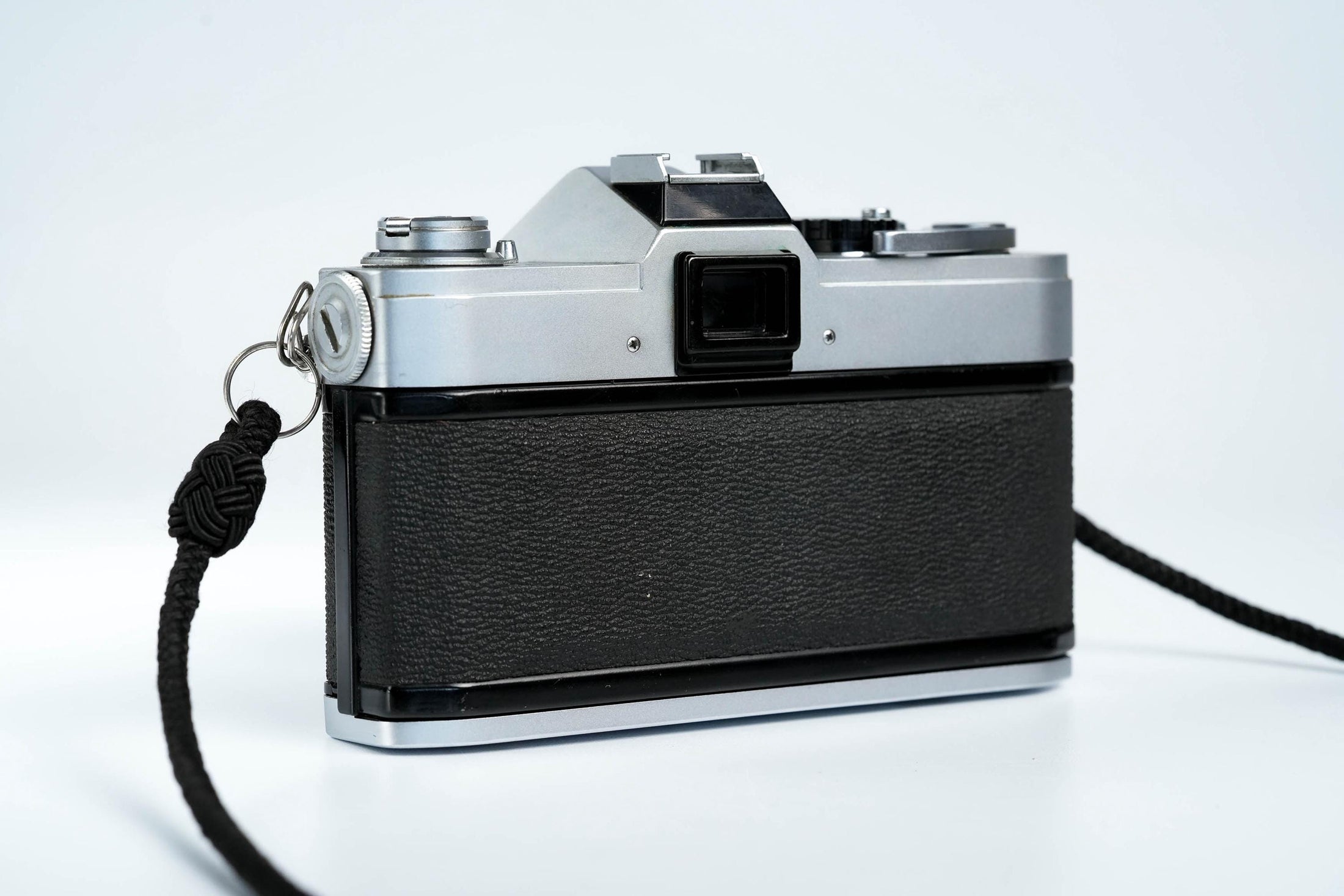 Canon FT QL + 50mm f/1.8 – Volledig werkend + gratis 35mm film