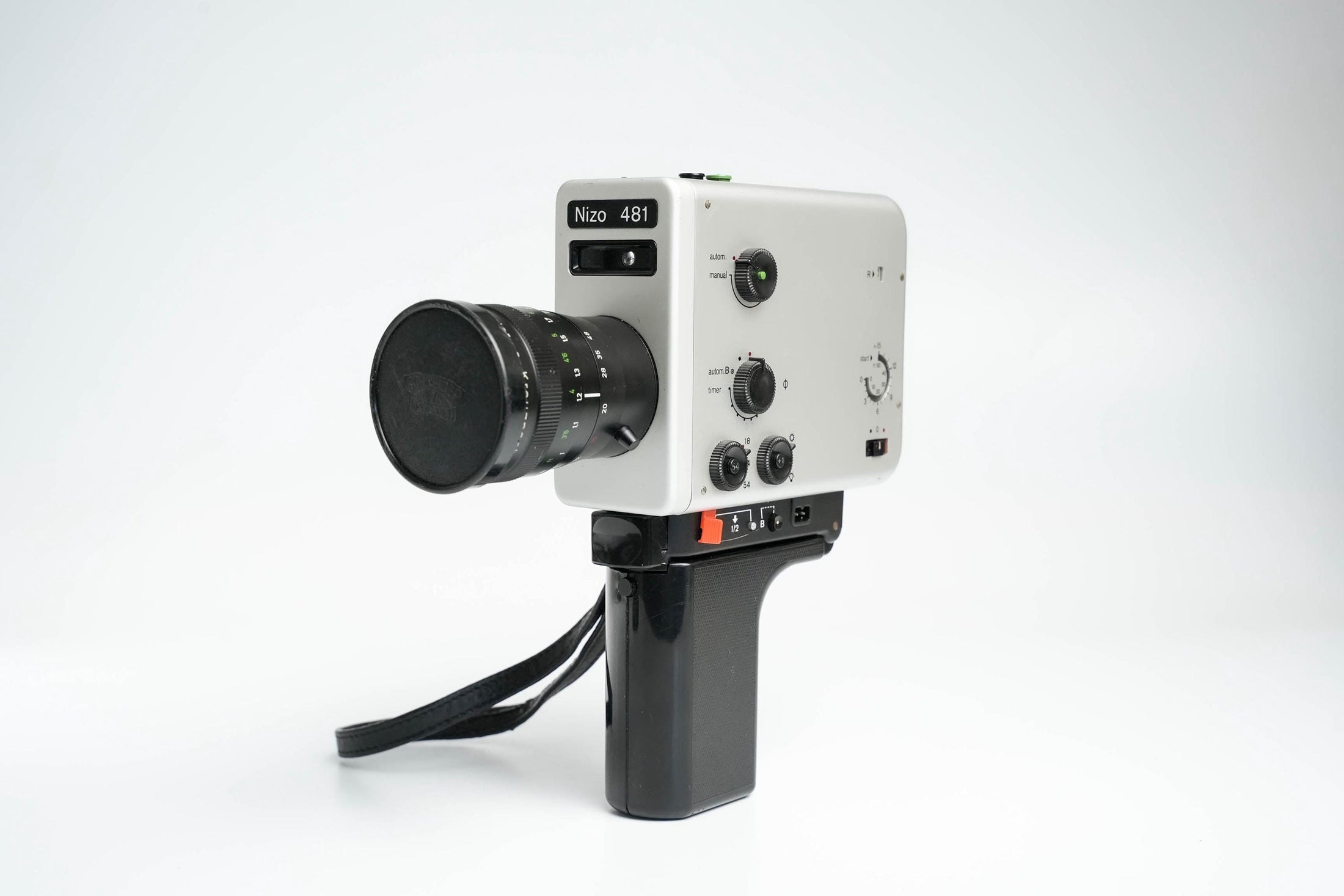 Nizo 481 Super 8 Filmcamera – Vintage Bauhaus Design, Volledig Werkend