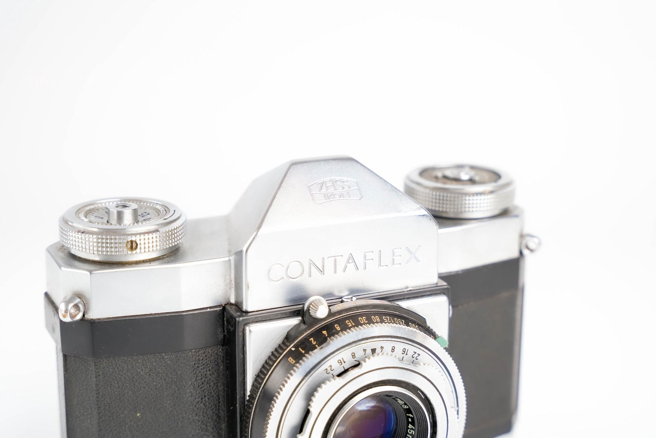 Contaflex Synchro Compur: Elegante Analoge Camera met Carl Zeiss Lens