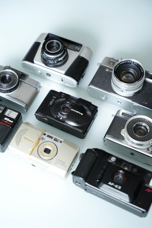 Unieke Vintage Camera’s – Prachtige Decoratie of Voor Onderdelen