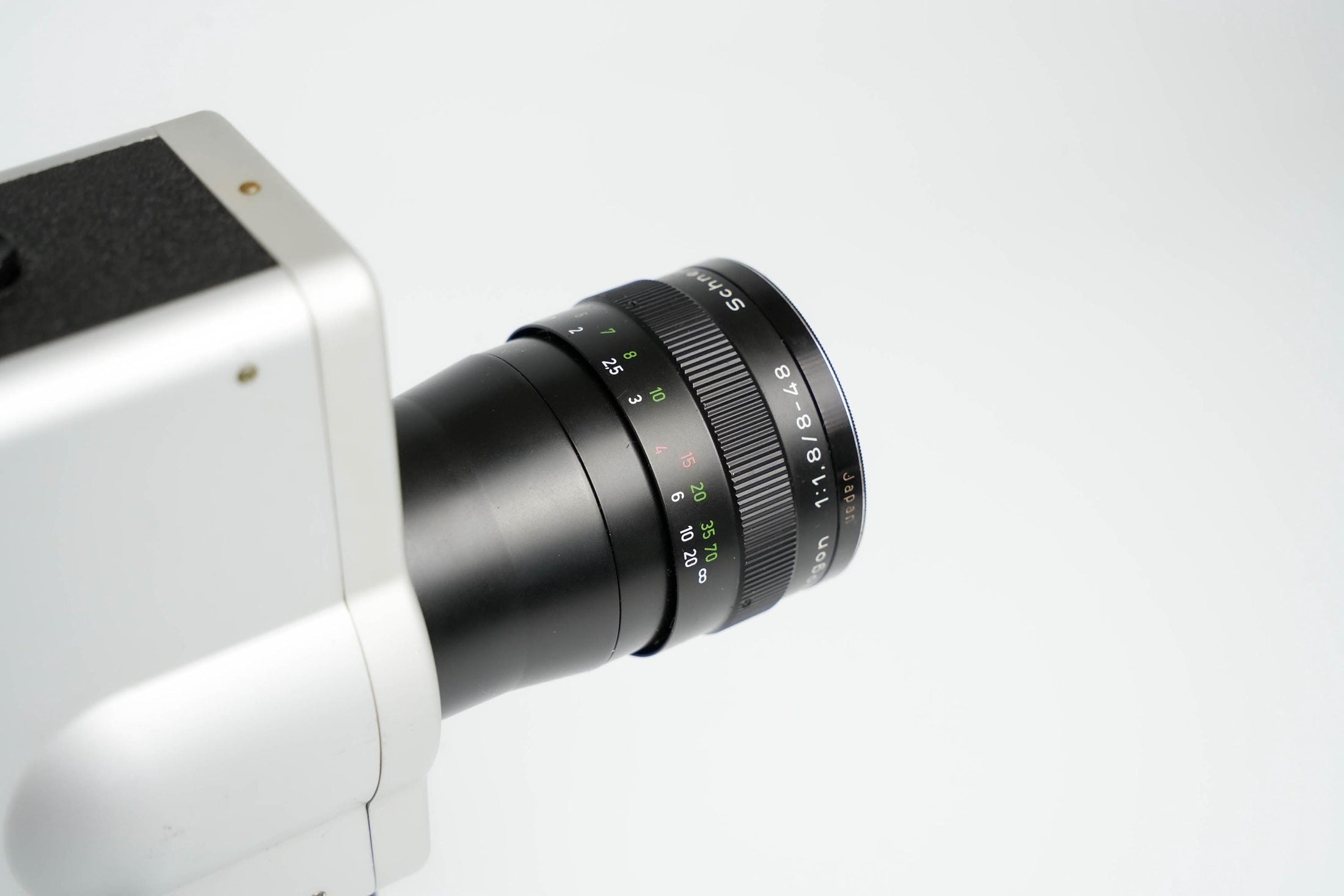 Nizo 481 Super 8 Filmcamera – Vintage Bauhaus Design, Volledig Werkend