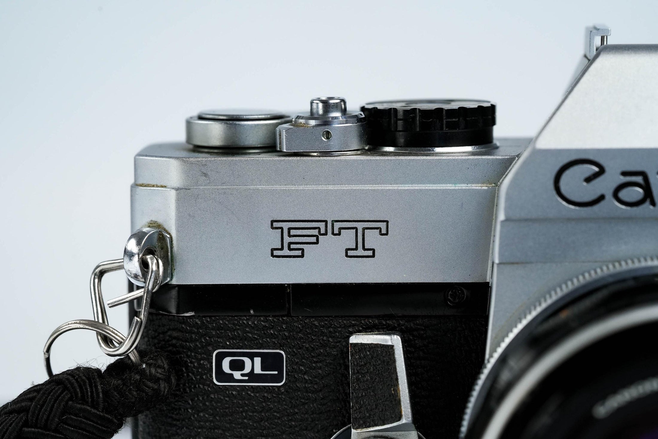 Canon FT QL + 50mm f/1.8 – Volledig werkend + gratis 35mm film