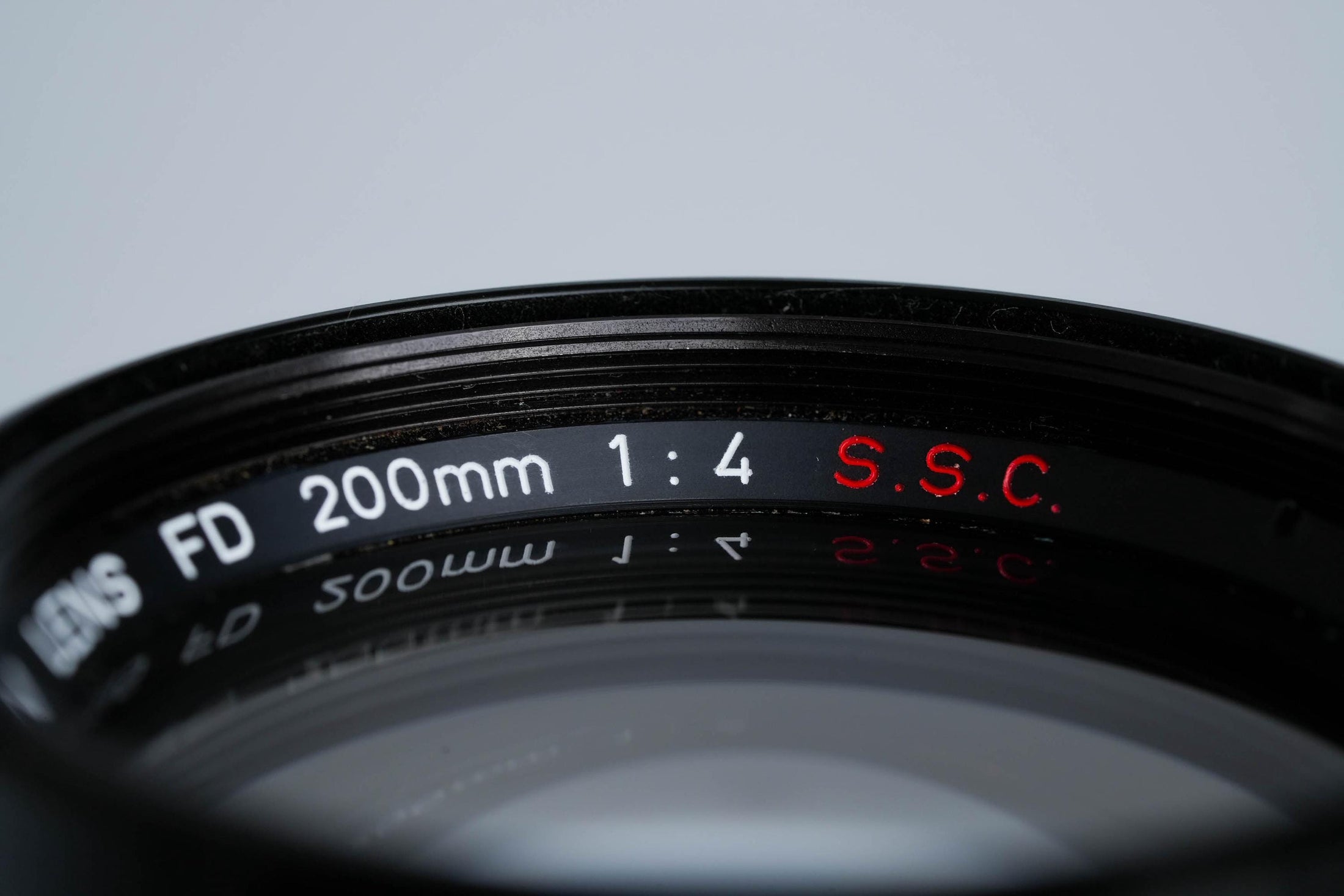 Canon FD 200mm f/4 S.S.C. Telelens – Legendarische Scherpte met Super Spectra Coating